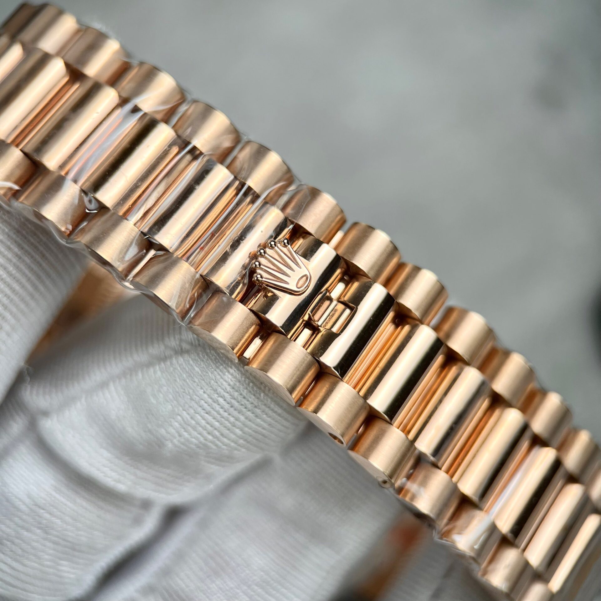 Rolex Day-Date RG Plated Chocolate Dial With Red Diamonds 40mm Super Clone
