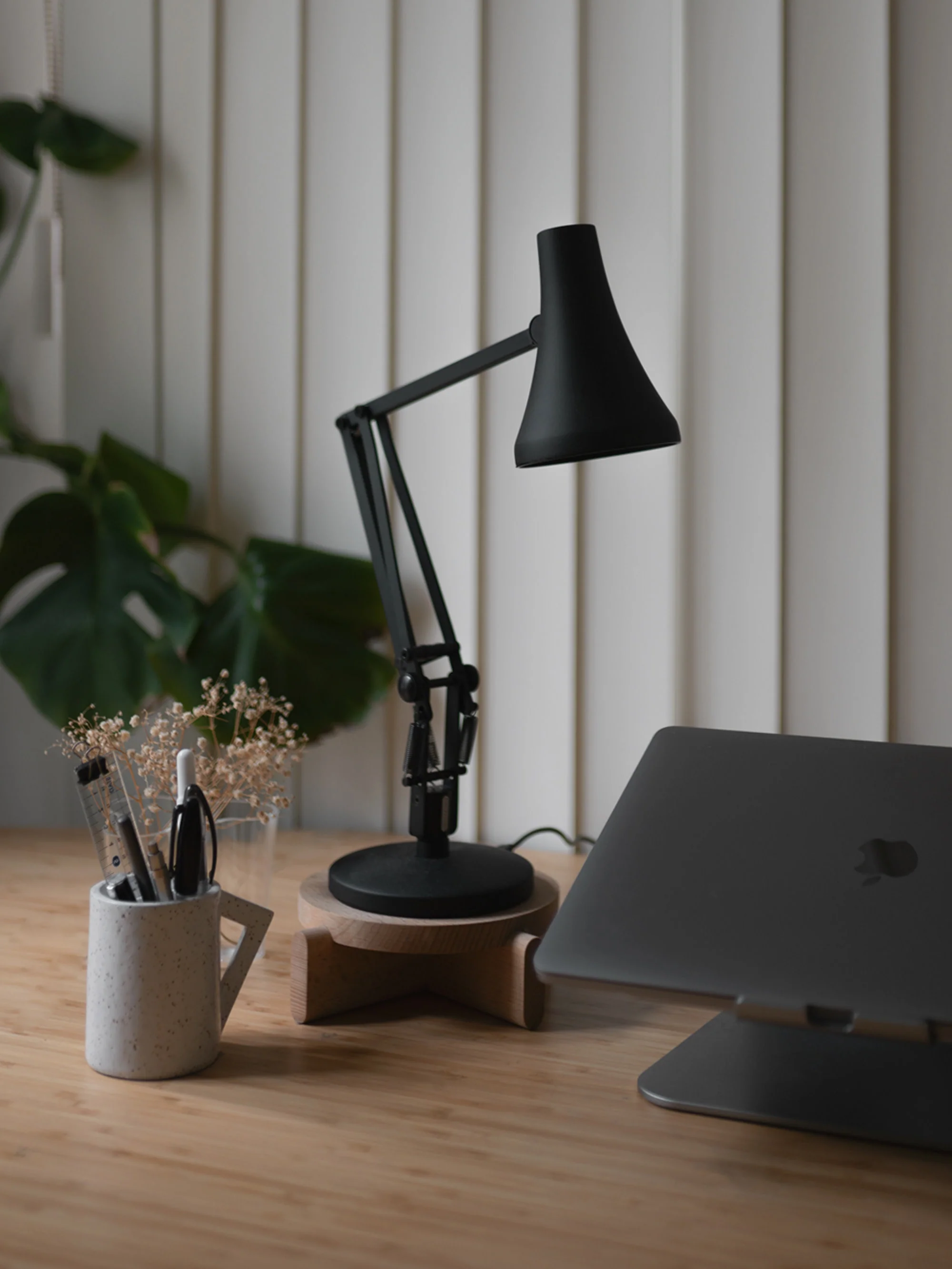 Kleine LED-Schreibtischlampe 90 Mini Mini