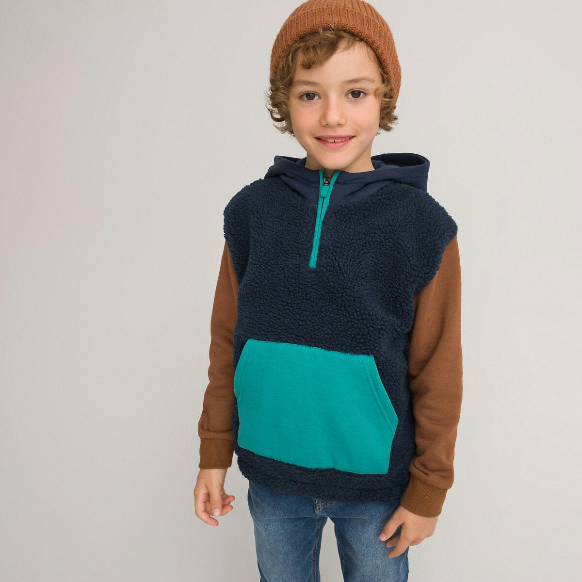 Sweat à capuche, corps en maille peluche