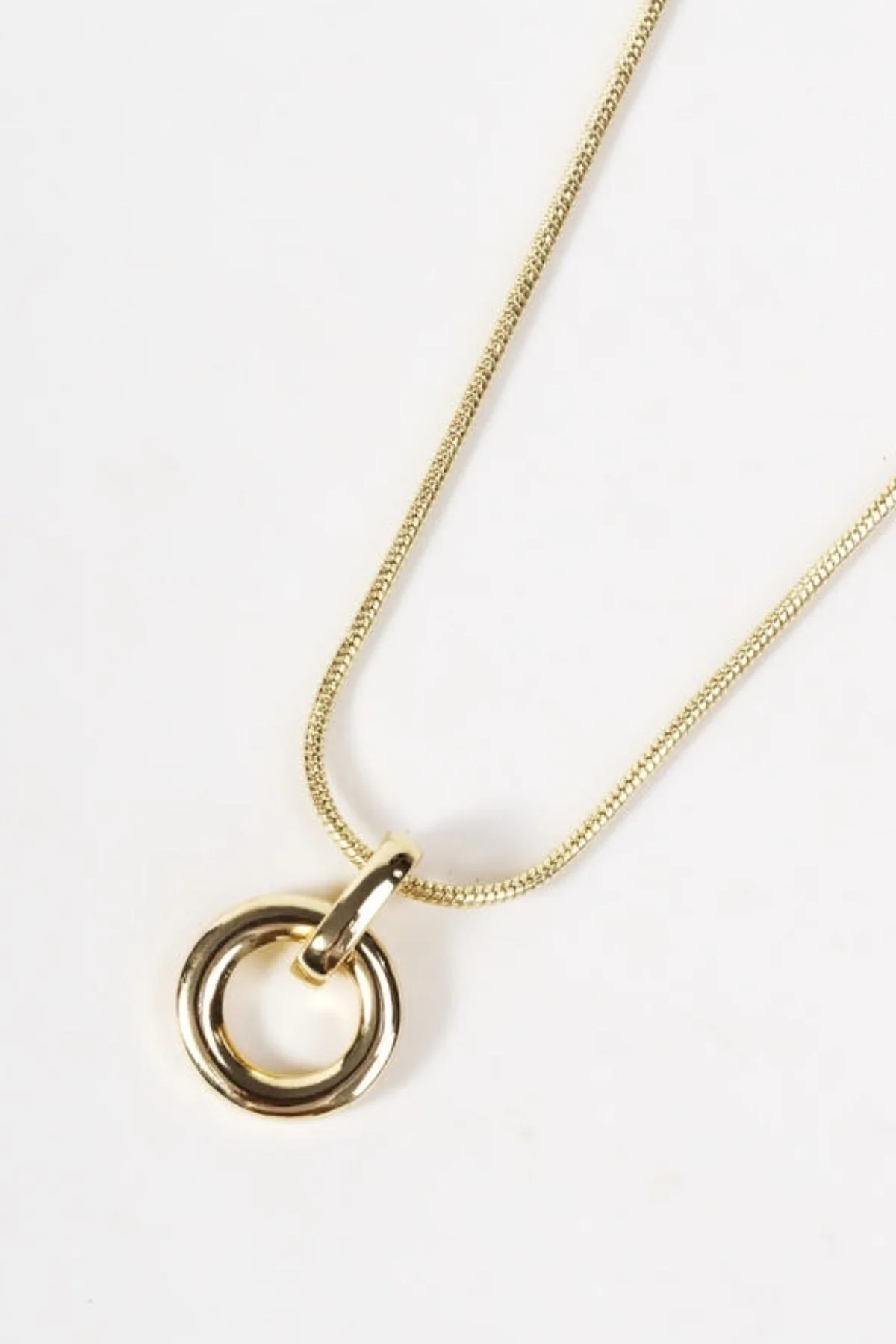 Gold Circle Pendant Necklace