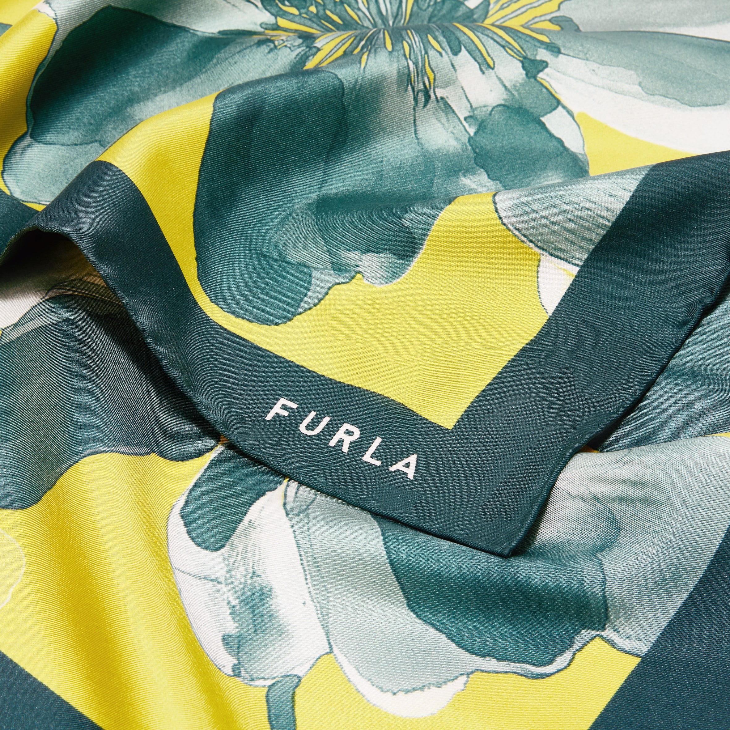Furla Tortona Carr&eacute;