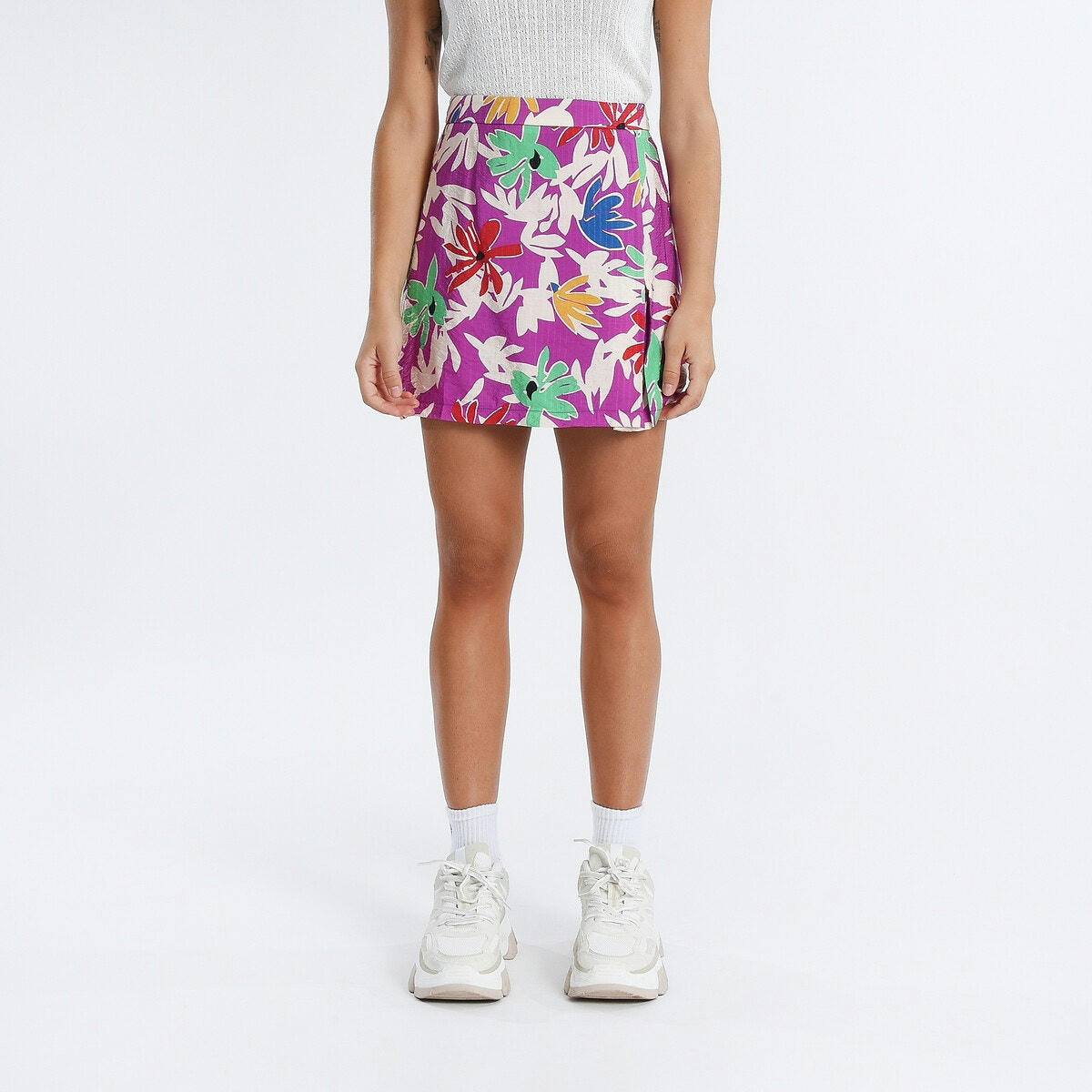 Jupe courte, imprimé floral