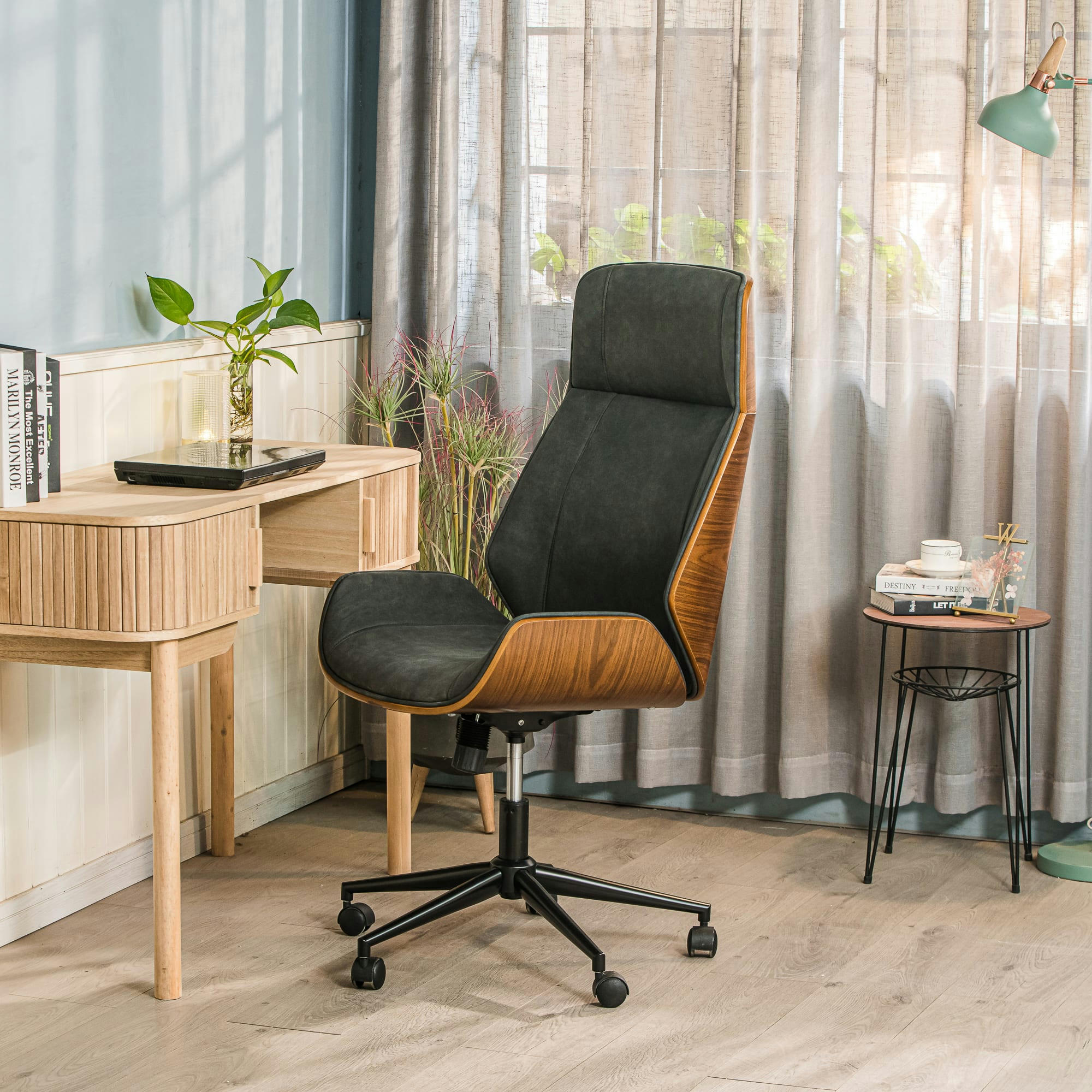 - Chaise de bureau en bois et simili noir