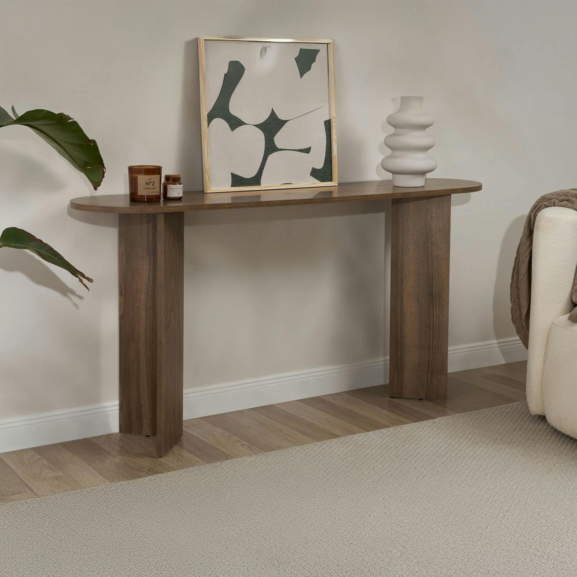 Console de salon ovale effet noyer foncé - pieds en V MARFA