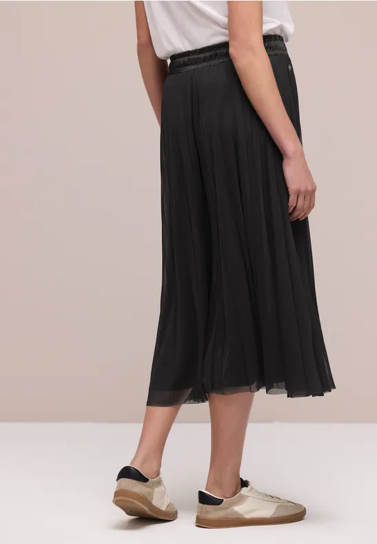 Midi-Rock aus Mesh in Plisséestruktur