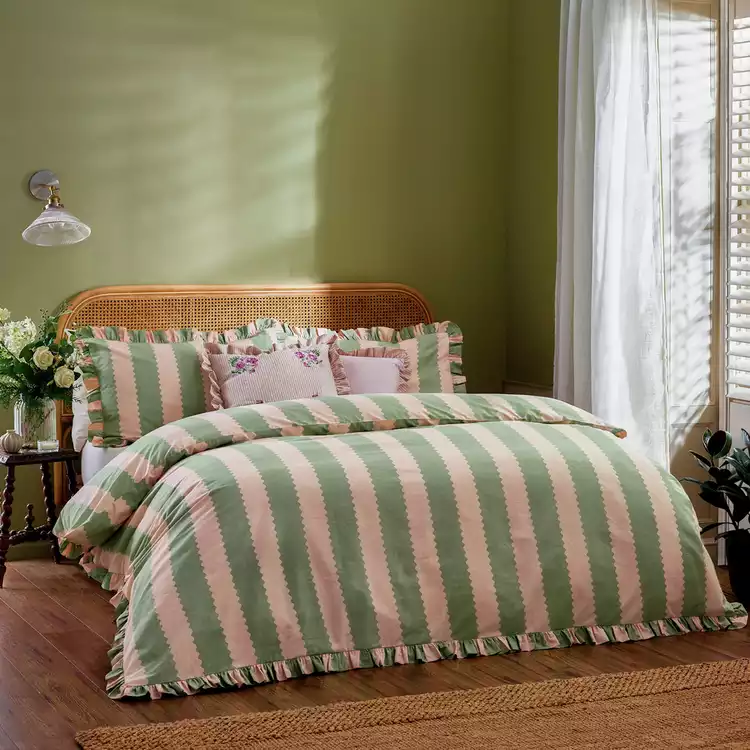 Wylder Birdie Stripe Ruffle Pink Bedding Set - Double