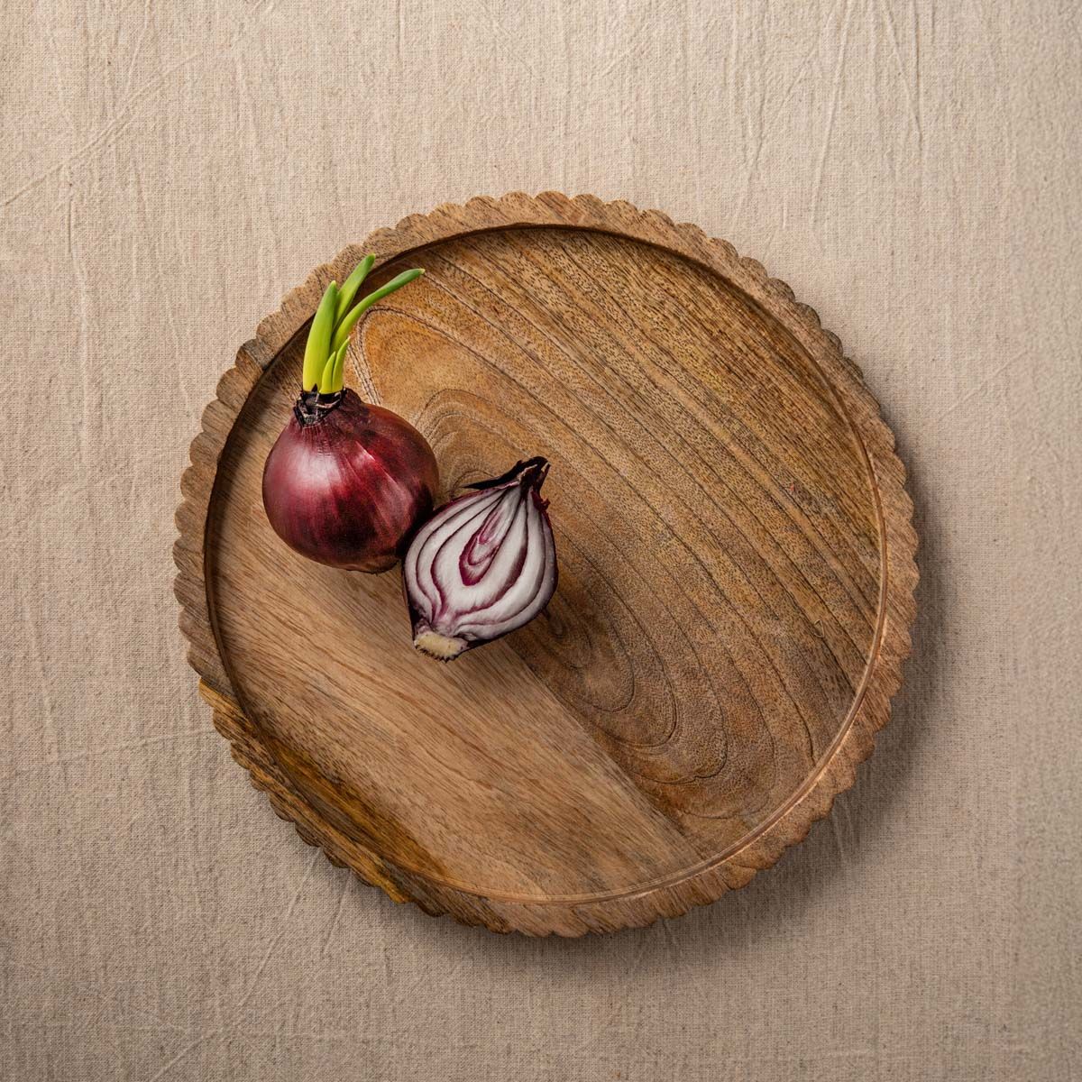 Deska LINEA MANGO do serwowania z nieregularnym rantem 30 cm