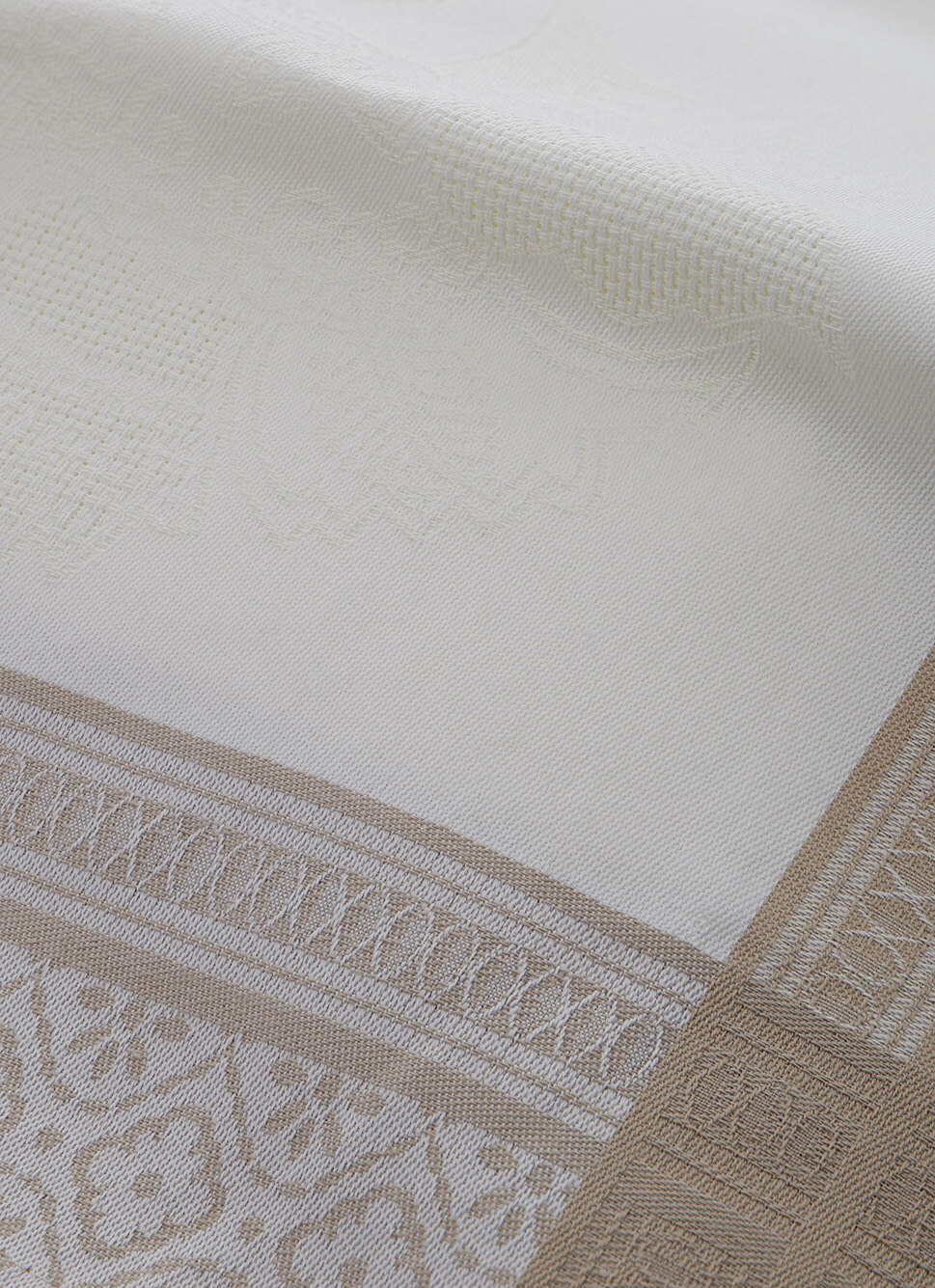 TORCHON EN JACQUARD FIL TEINT BLANC/BEIGE