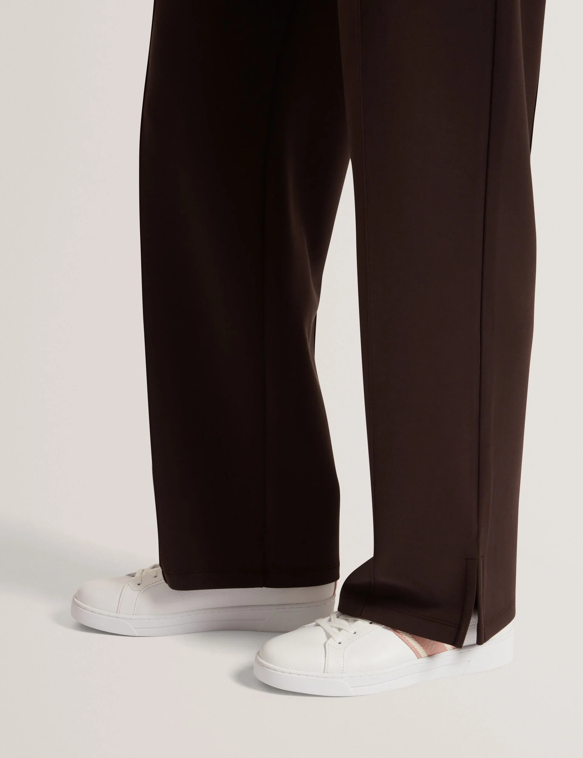 BAILLY | WHITE BROWN