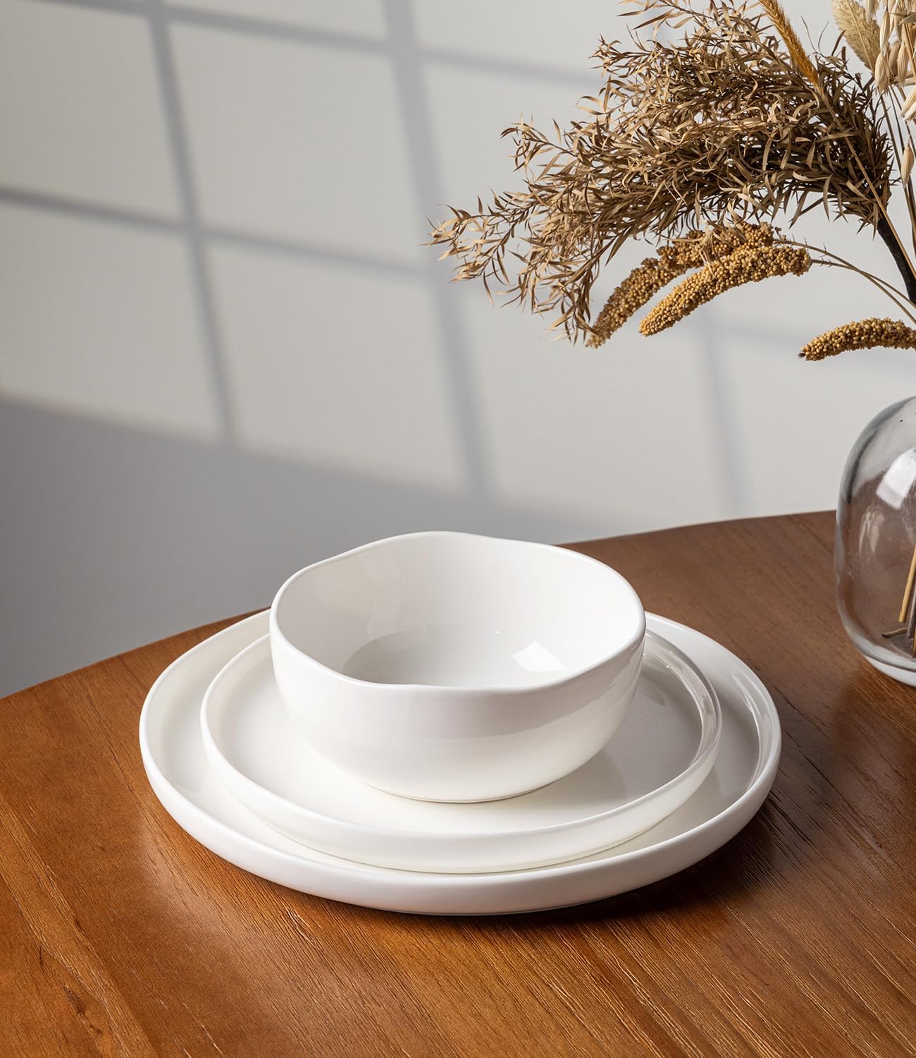 TheTerra Ceramic Dinnerware Sets, Handmade Reactive Glaze Plates and Bowls Set, Scratch Resistant Dish Set, Oven & Microwave & Dishwasher Safe, Bright White