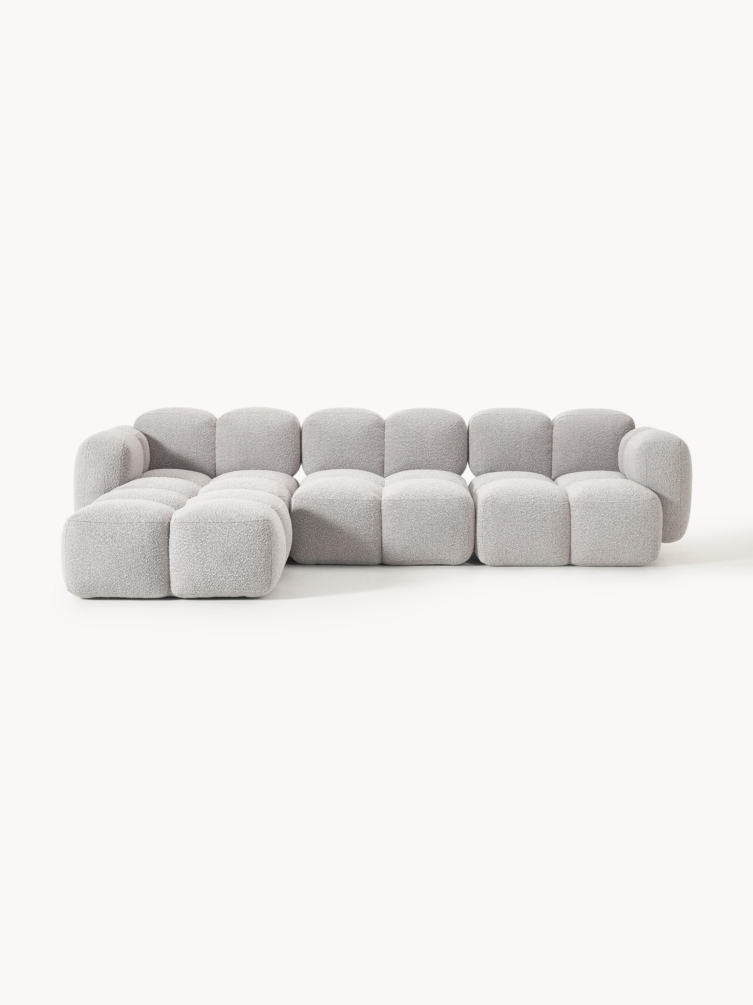 Modulares Sofa Tayla (4-Sitzer) aus Bouclé mit Hocker (links/rechts)