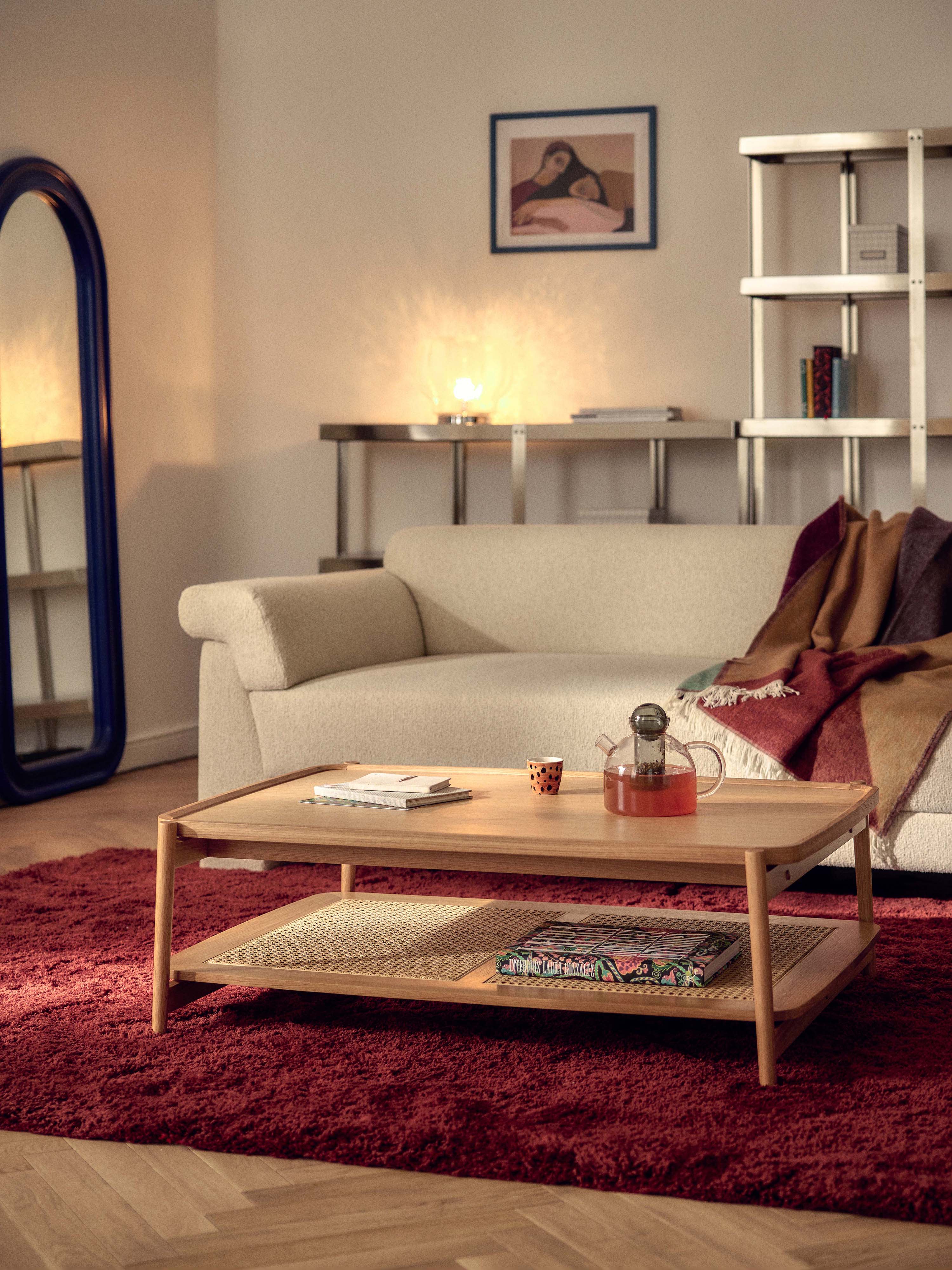 Holz-Couchtisch Libby mit Ablagefläche aus Wiener Geflecht