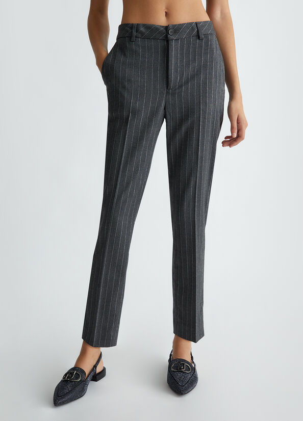 Pantaloni chino gessati