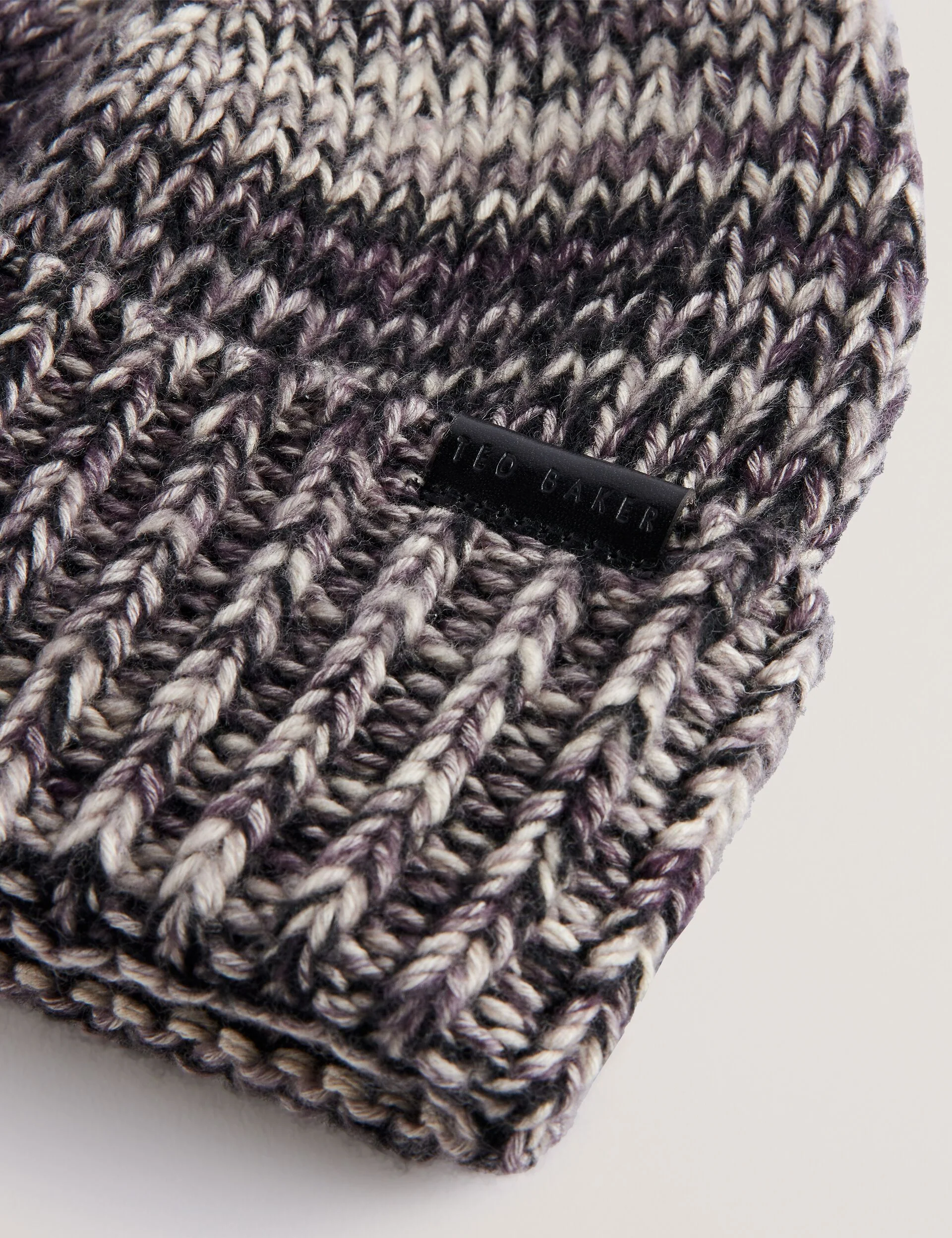 RICHIIS | GREY