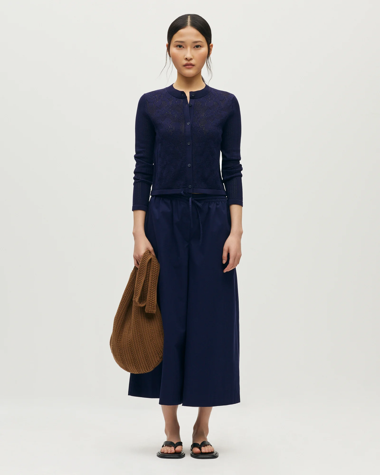 Cardigan court en coton crochet