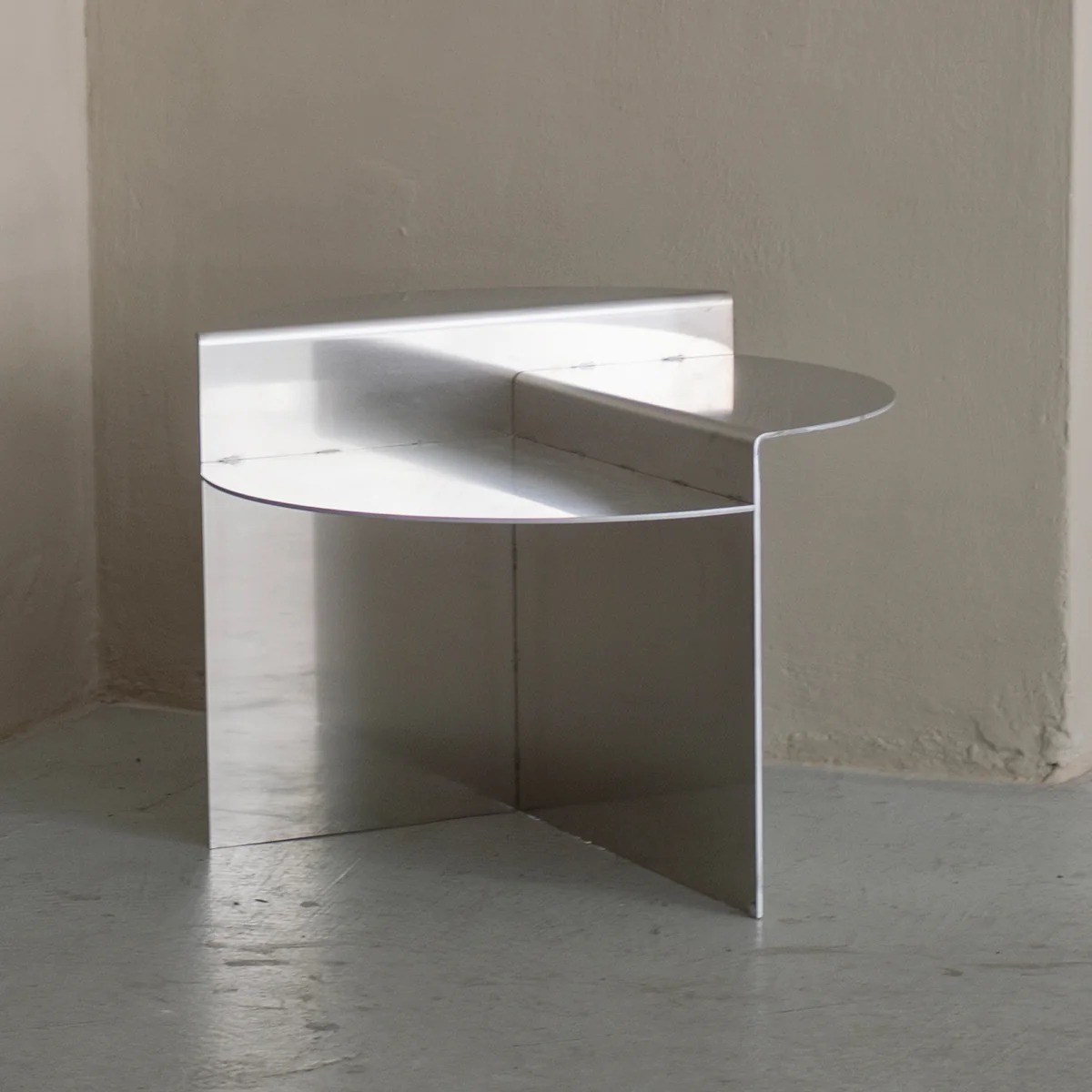 Frama - Rivet Beistelltisch, Aluminium