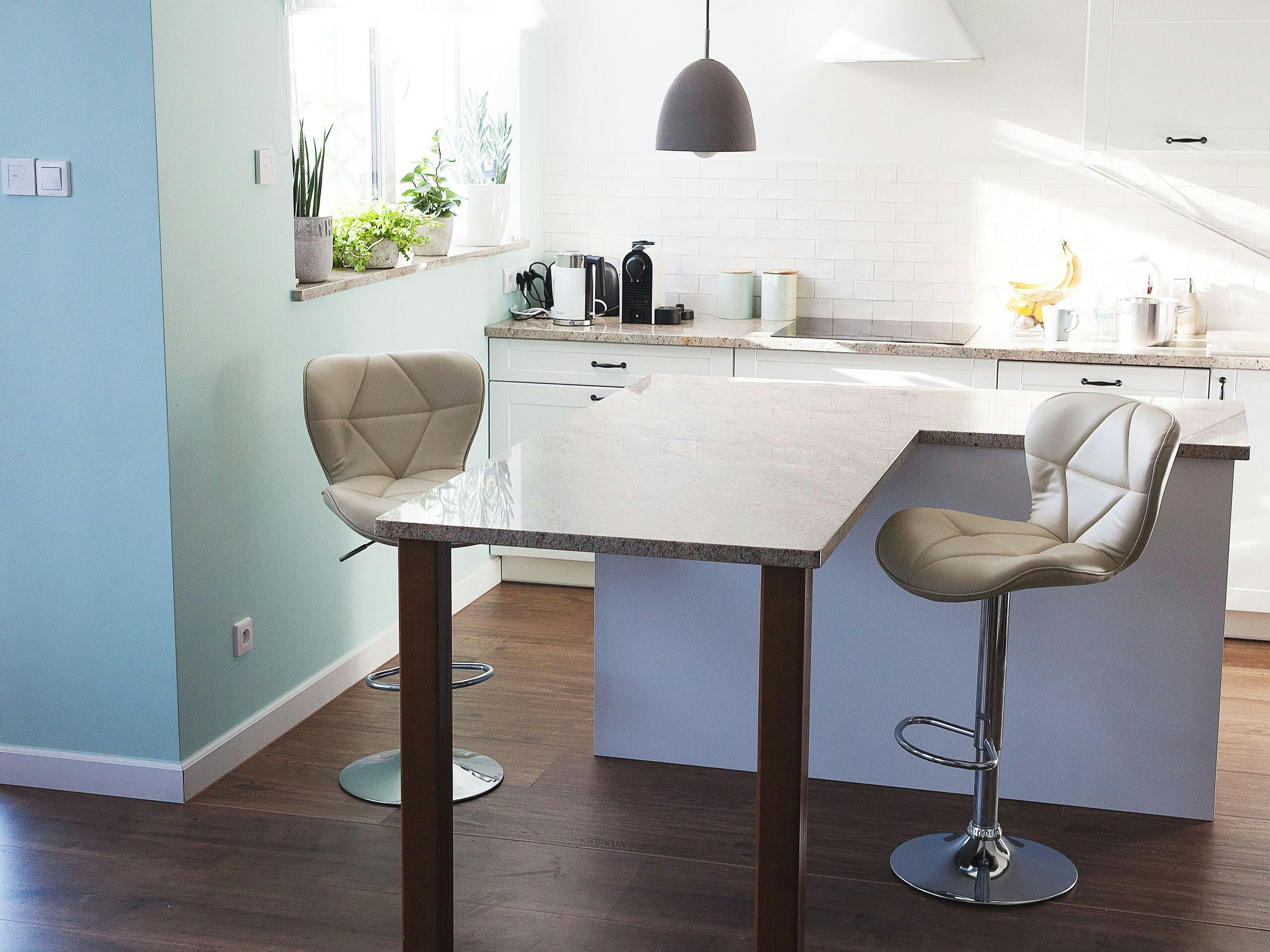 VALETTA - Lot de 2 chaises de bar en cuir PU beige