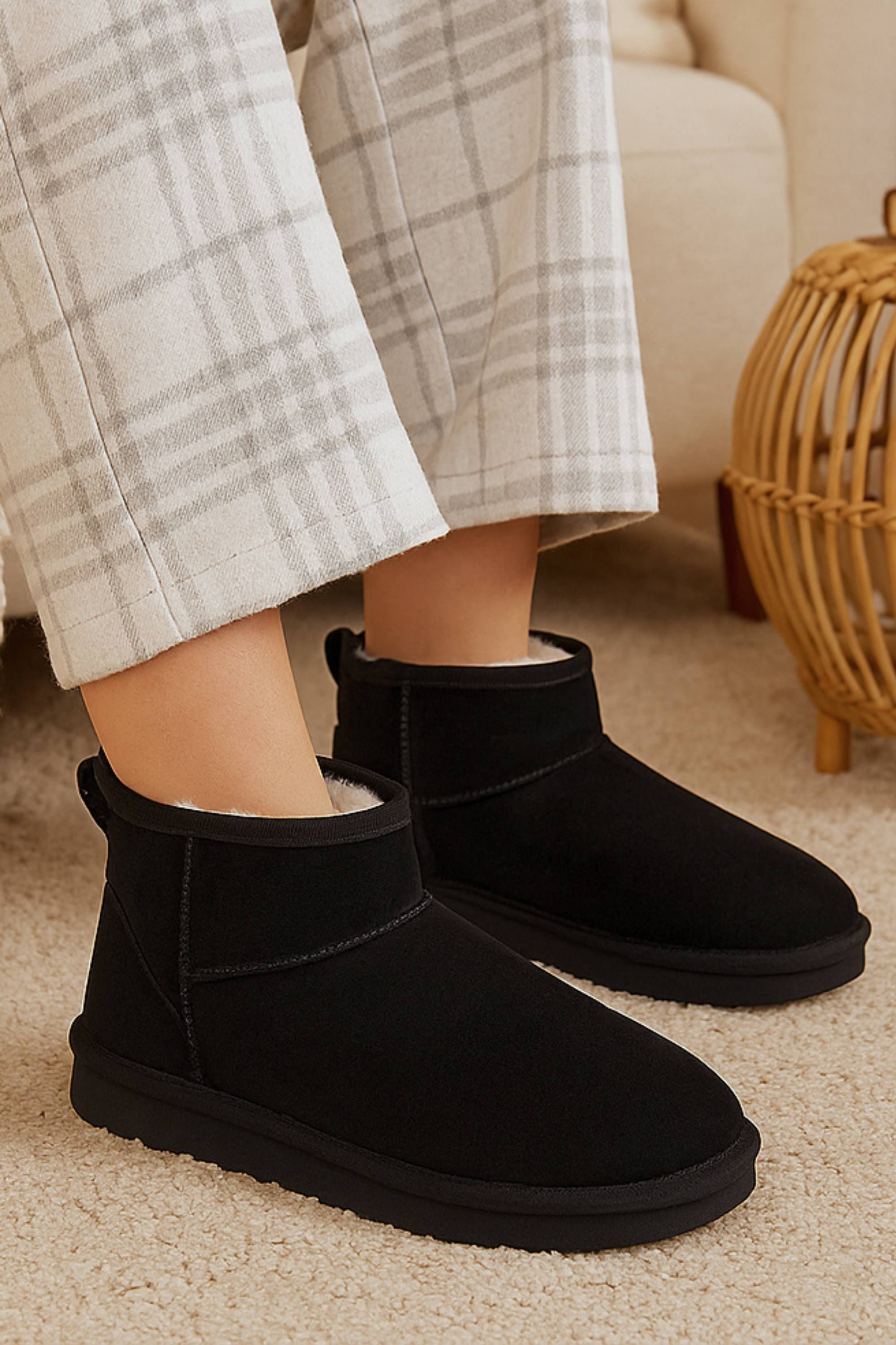 AJVANI Faux Fur Lined Mini Ankle Boot Slippers