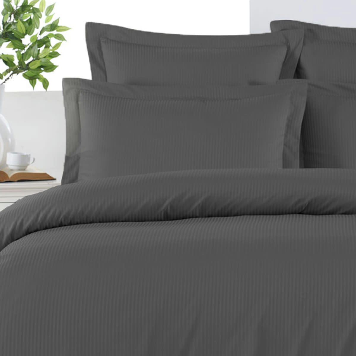 VERSAILLES - Drap housse uni en satin de coton 120 fils bo anthracite 140x190 cm