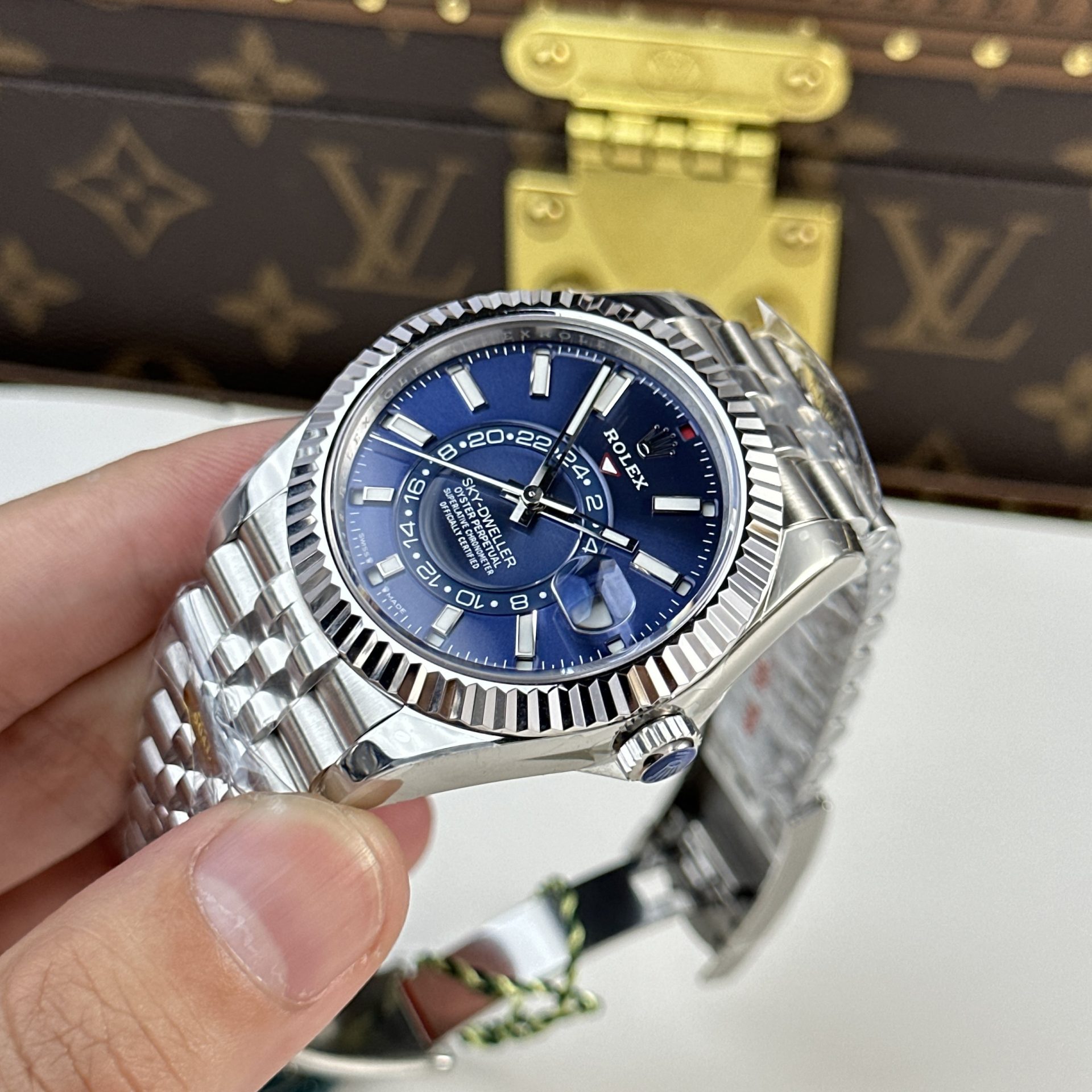 Rolex Sky-Dweller 326934 316L Steel Blue Dial 42mm Jub AAA Replica