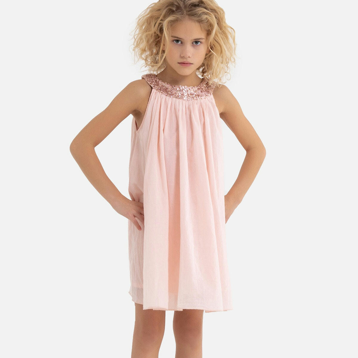 Robe encolure sequins