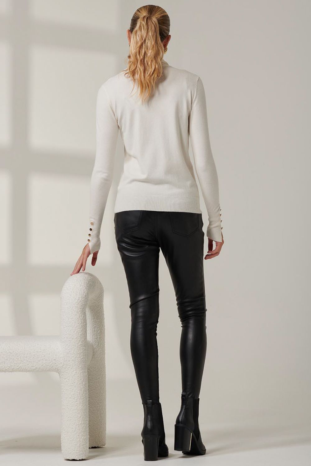 Jolie Moi Turtleneck Fine Knit Fittted Jumper