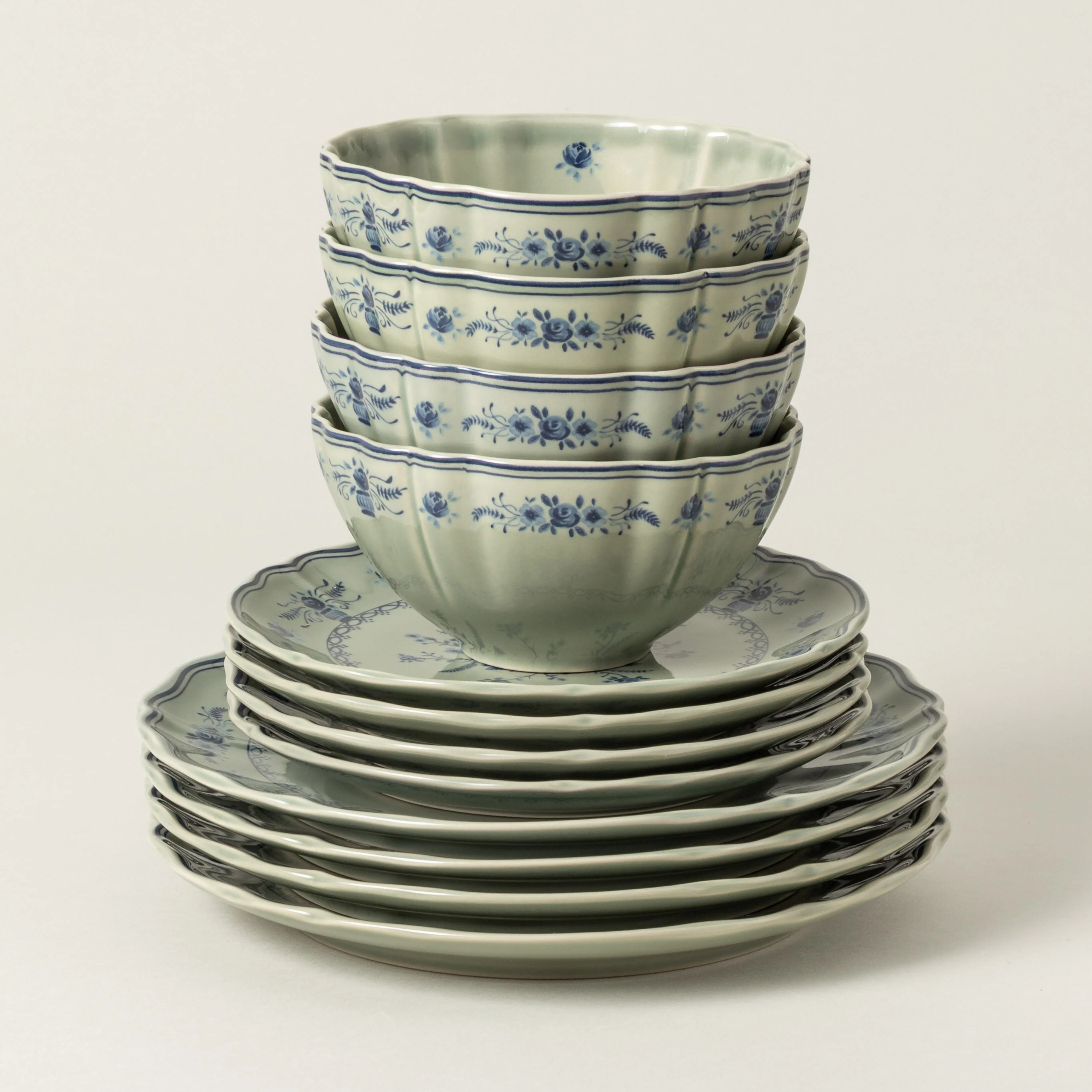12-Piece Dinnerware Set with Bowl Vila