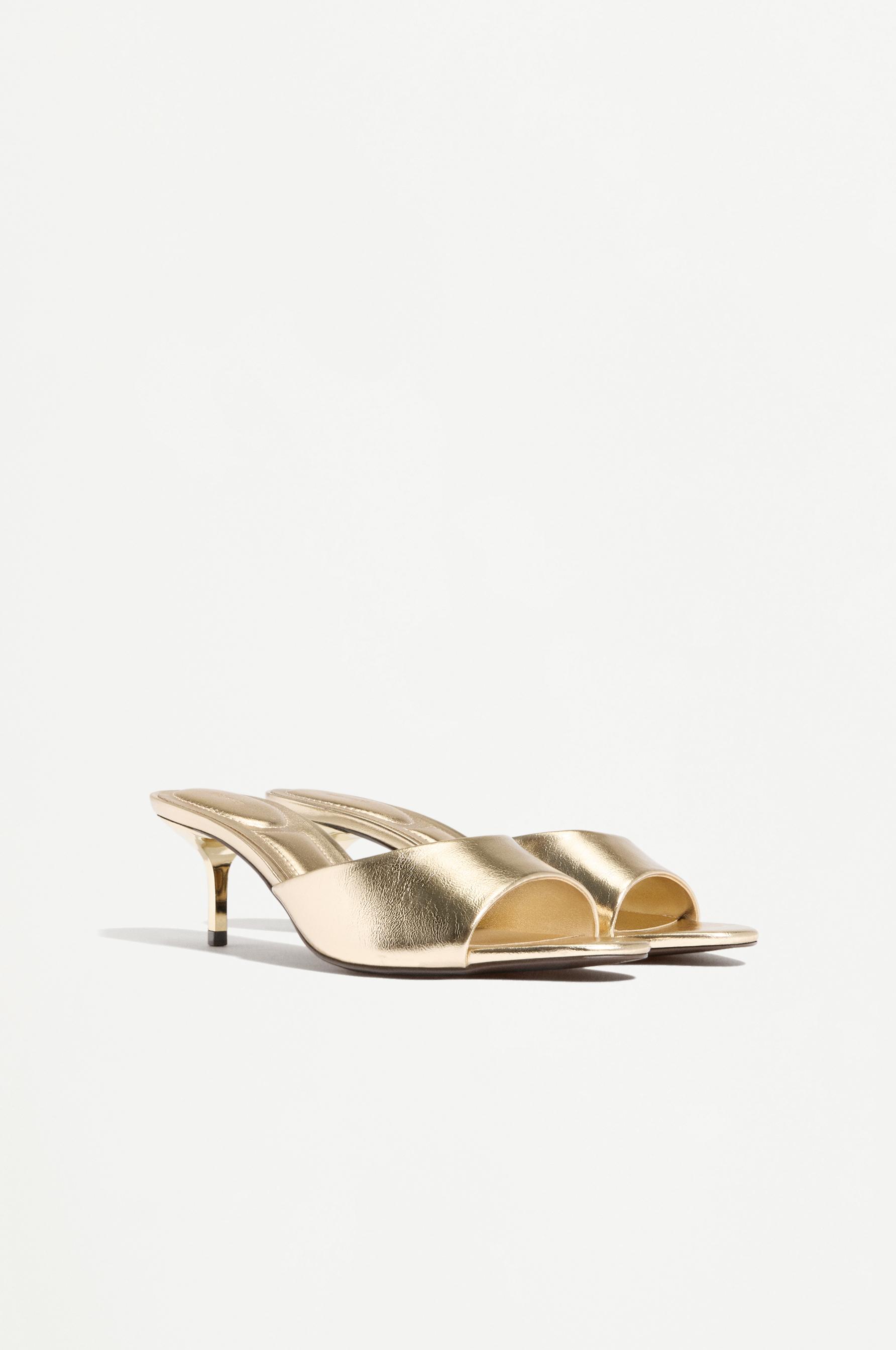 Sandalia mule tacón