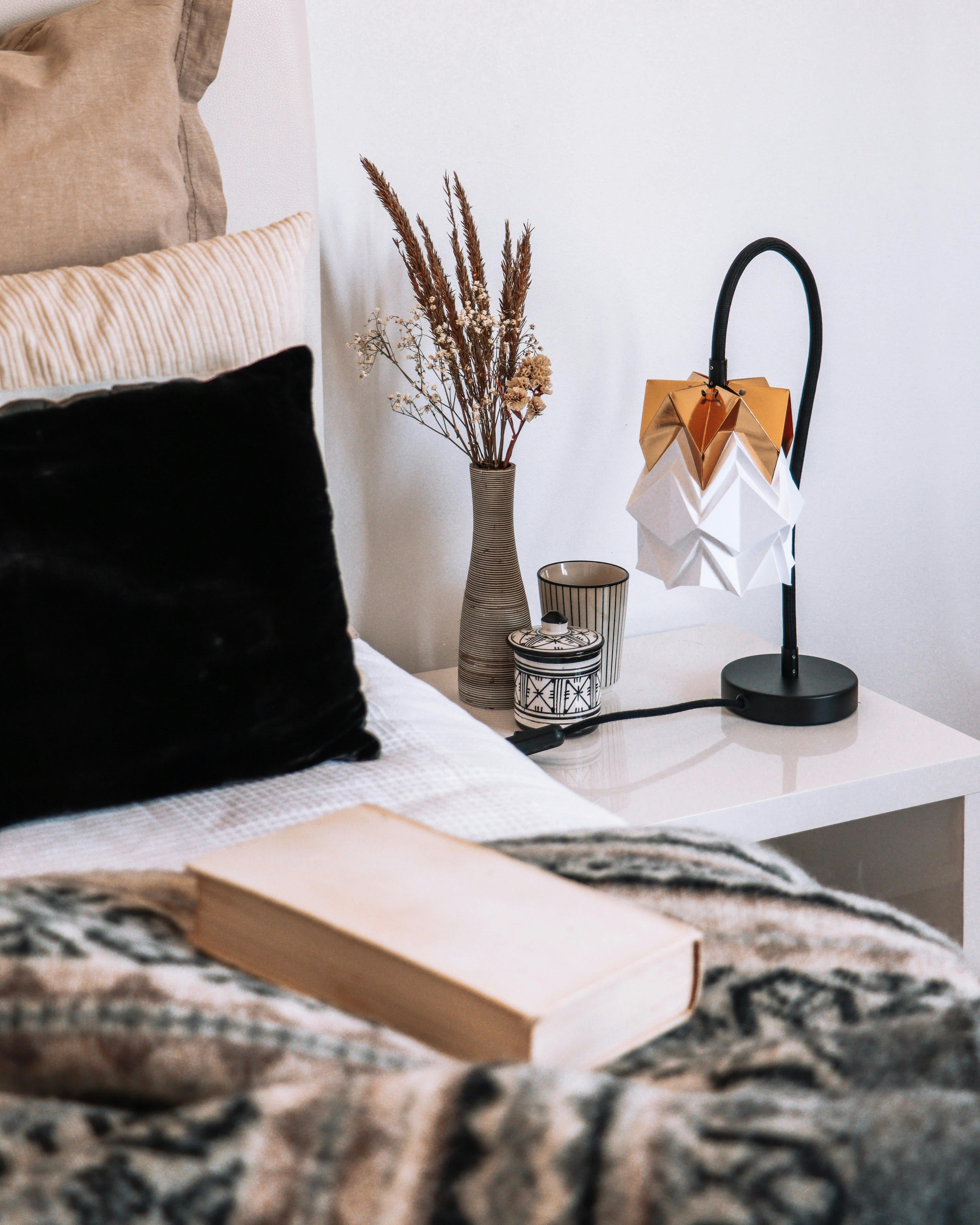 KIKYO - Lampe de Table avec pied flexible et petit abat-jour en papier