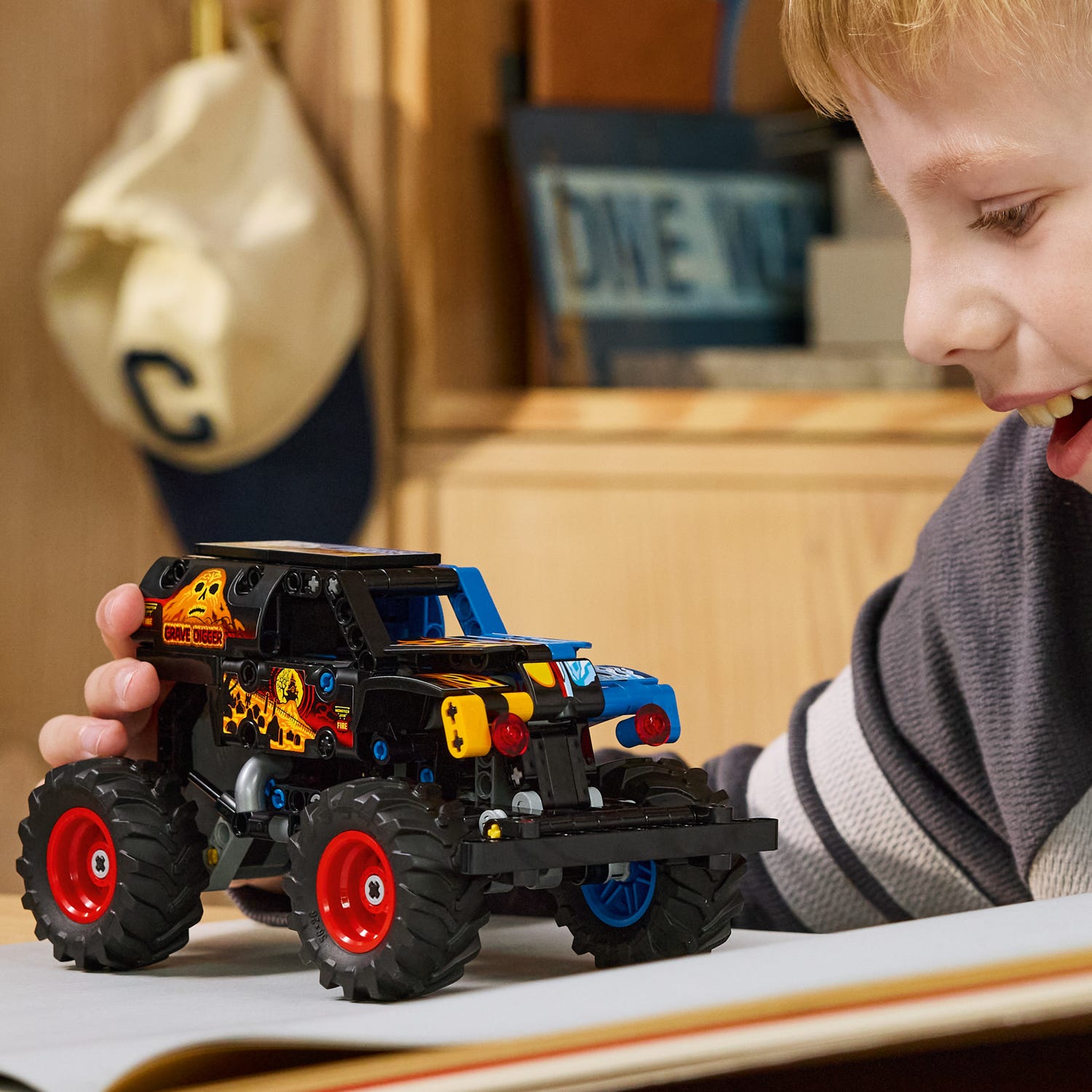 Monster Jam Grave Digger fuoco ghiaccio Lego Technic