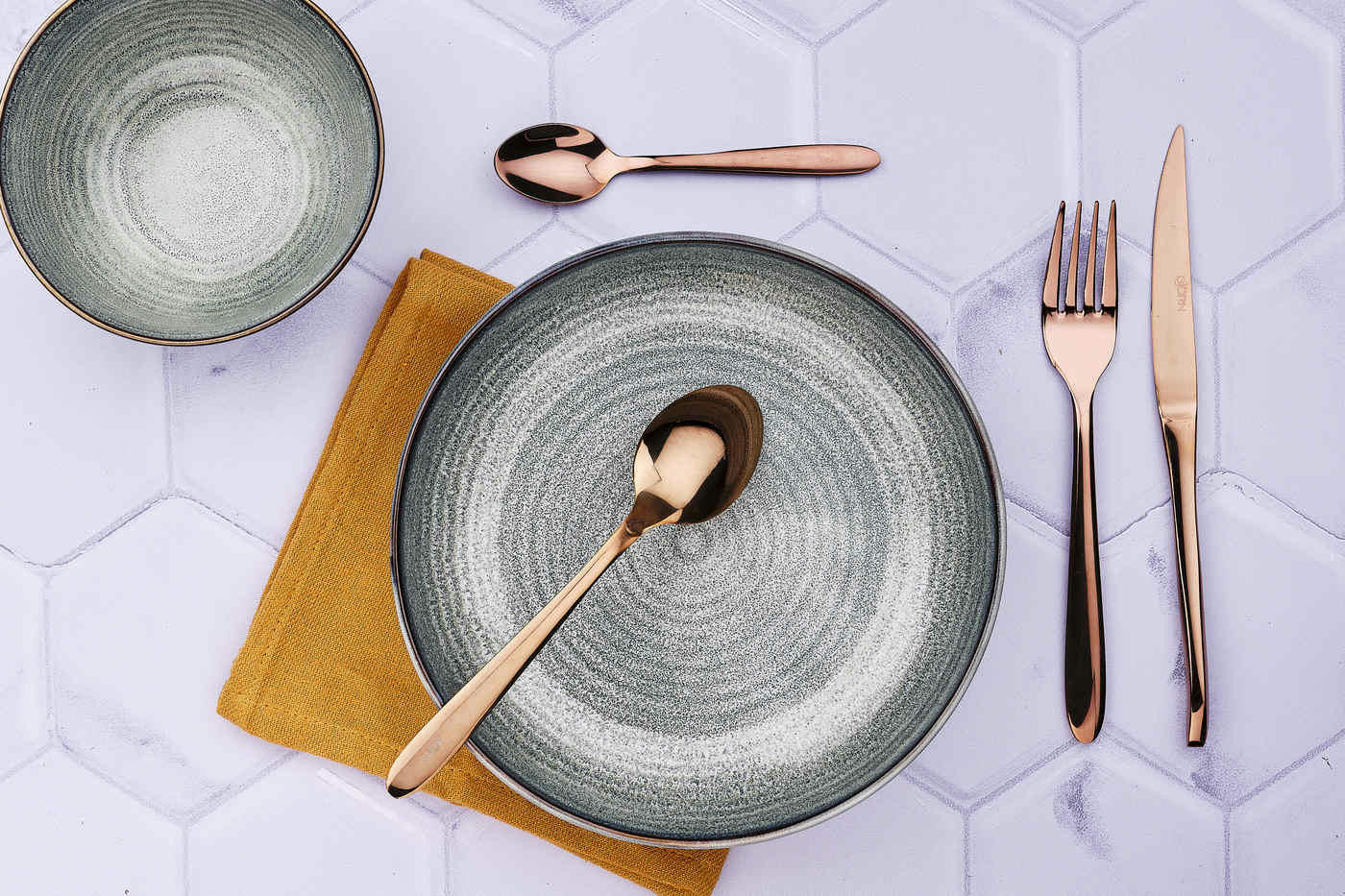 NUDE - Lot de 24 couverts de table en inox cuivre