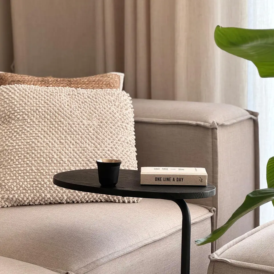 QUVIO Bijzettafel ovaal - 30 x 45 x 60 cm - Zwart