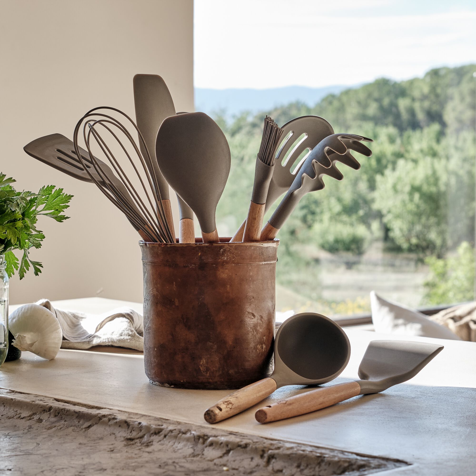PISTOU - Pinceau de cuisine en bois et silicone - brun terre ombre