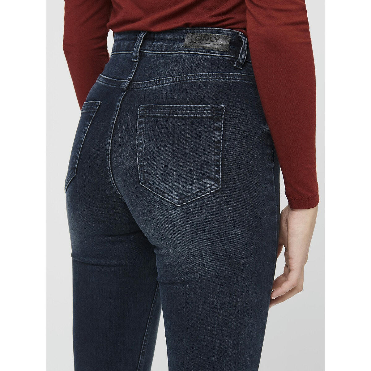 Jean skinny, bas frangé