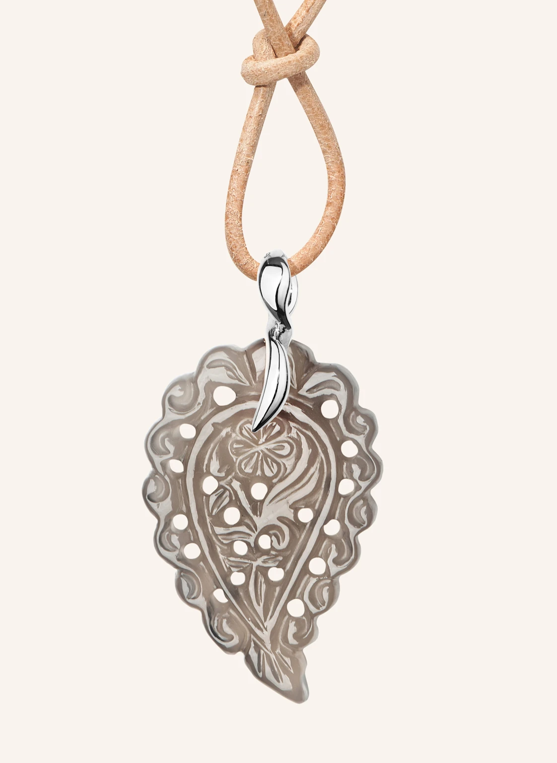 TAMARA COMOLLI Anhänger PENDANT INDIA SMALL GREY CHALCEDONY Grauer Chalcedon 18K Weißgold