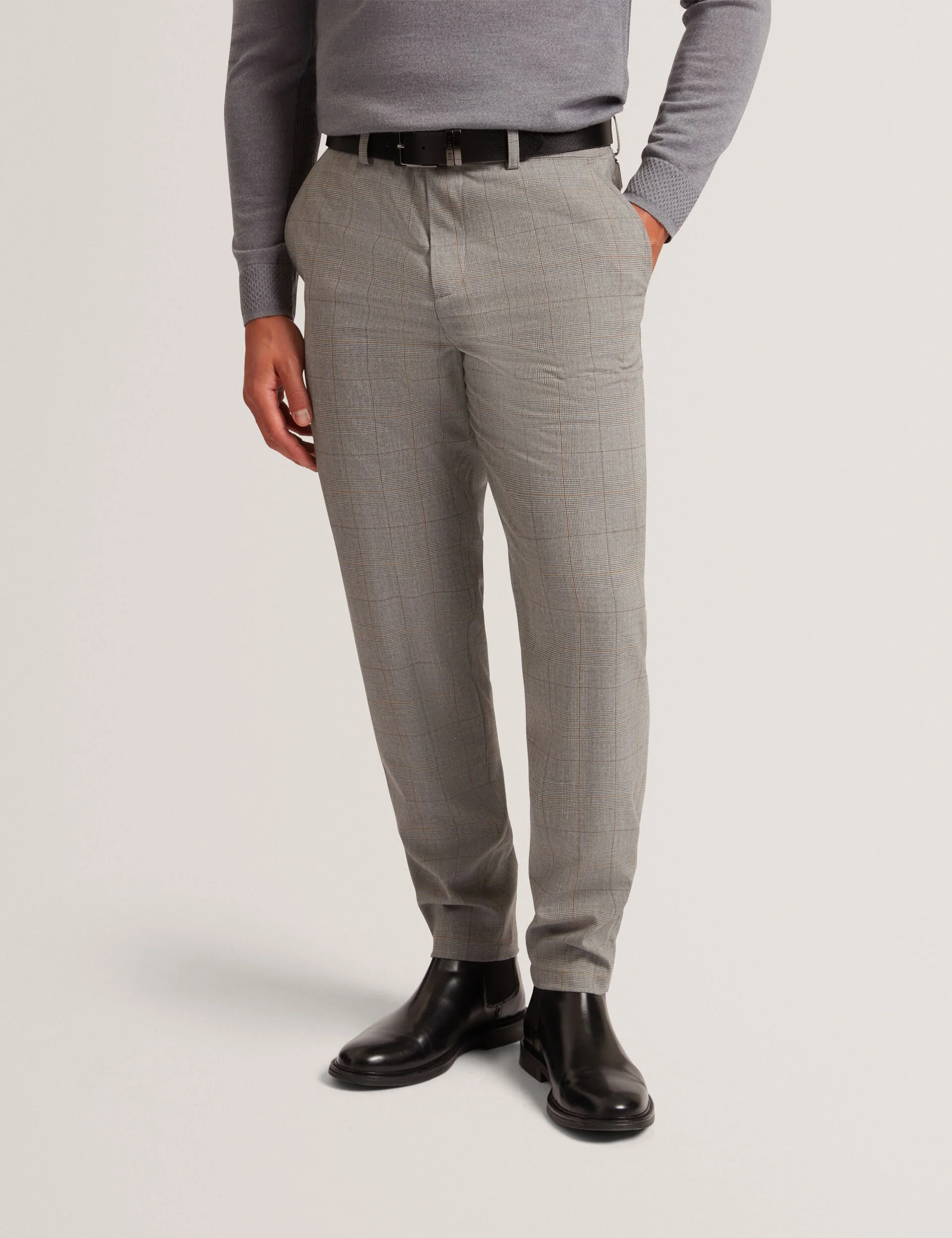 NATHAIN | GREY