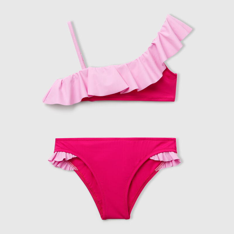 Bikini with trim