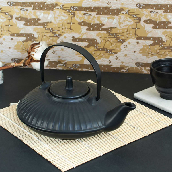 Ceramiczny imbryk ZENKAI 600 ml czarny z zaparzaczem