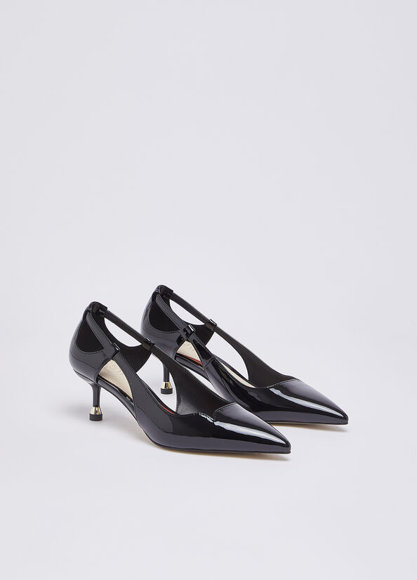 D&eacute;collet&eacute; in vernice