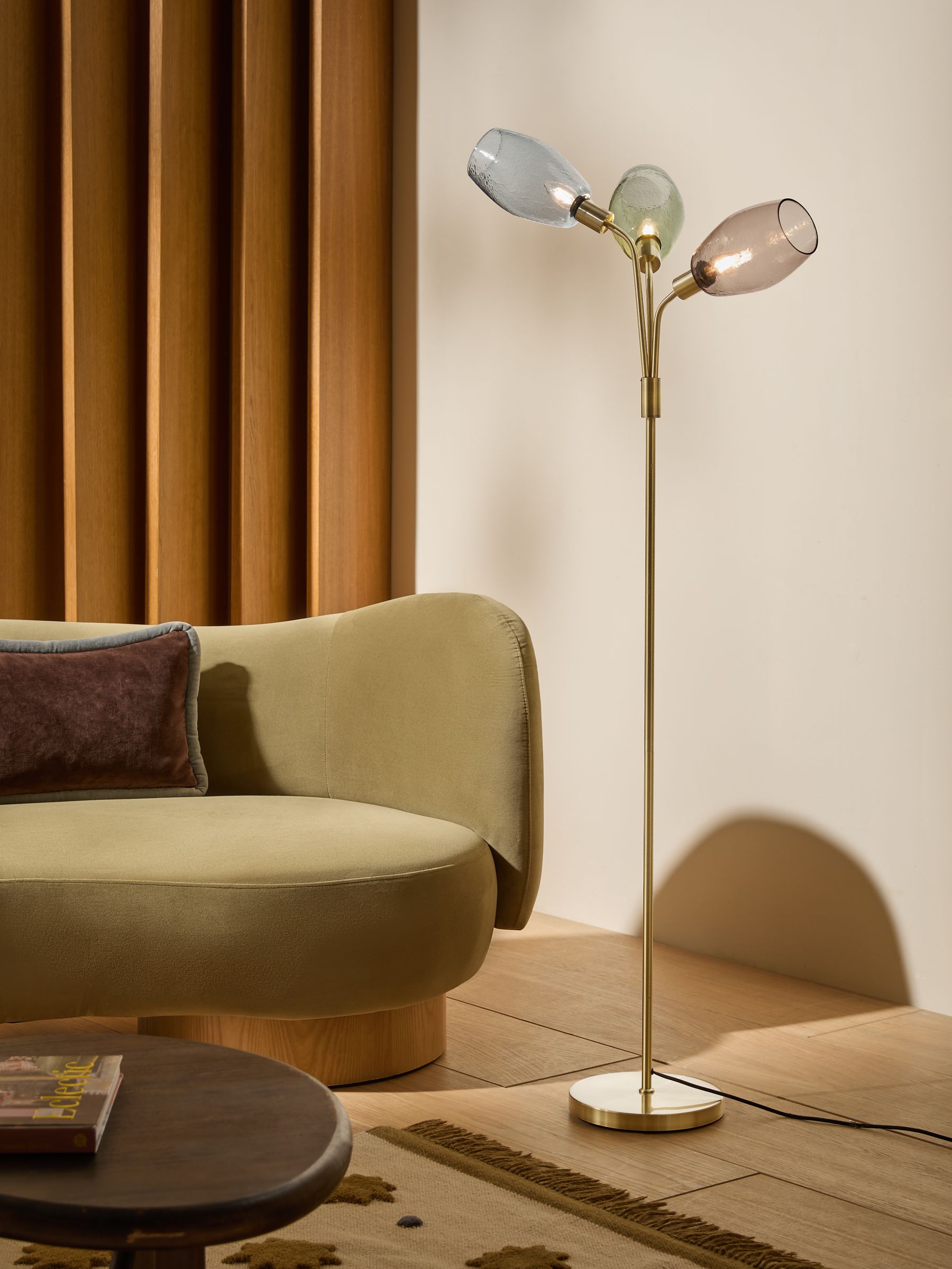 Isla Floor Lamp in Brass