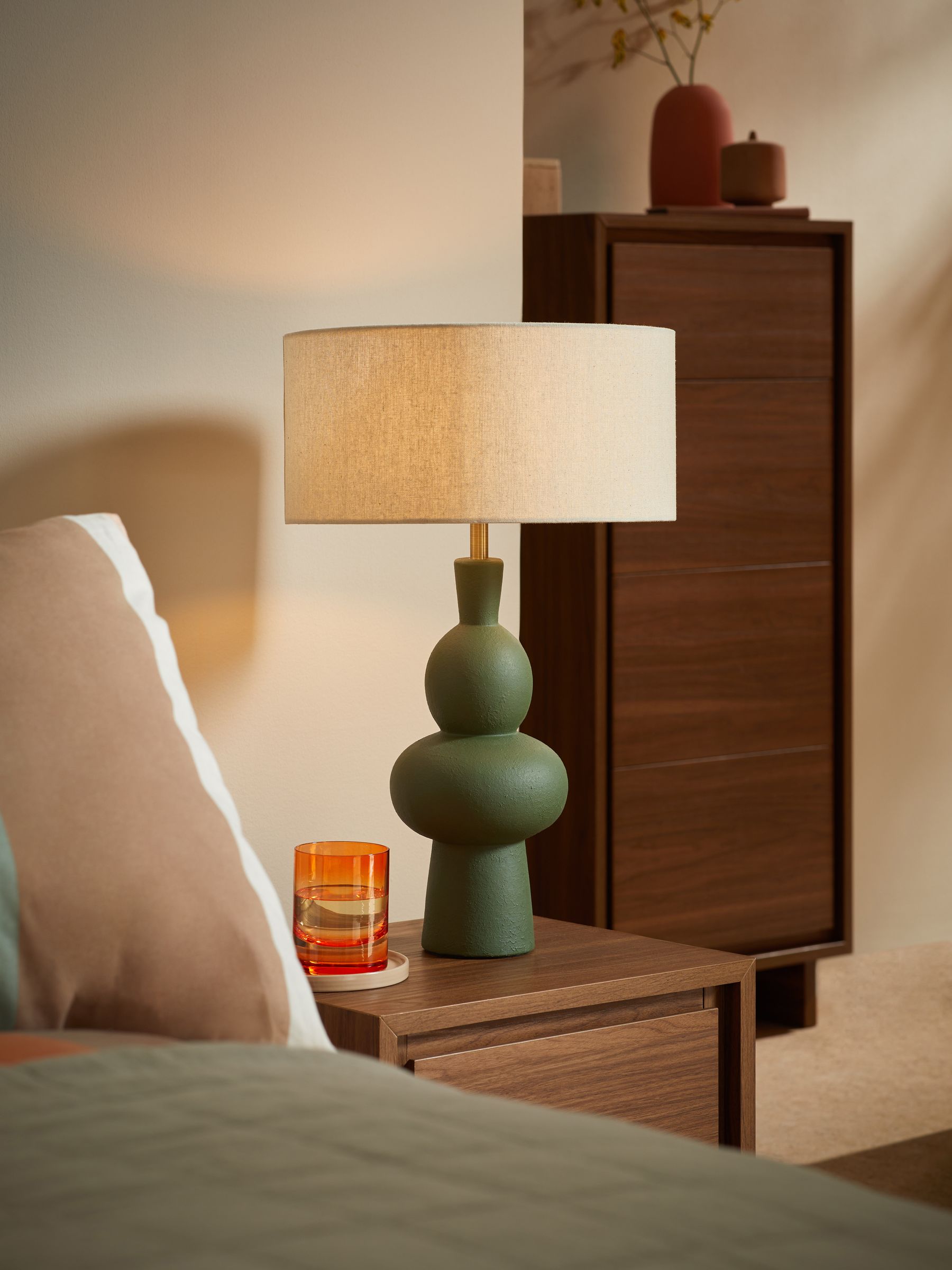 Freyja Ceramic Table Lamp in Green
