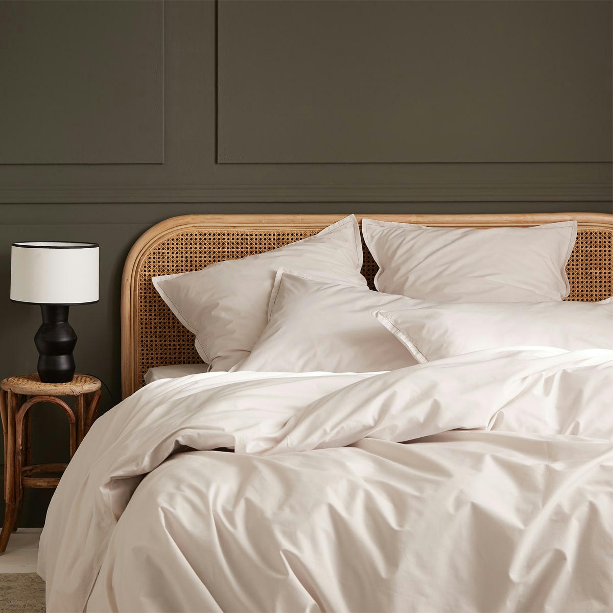 ALBATRE - Parure de lit unie en coton blanc 240x220