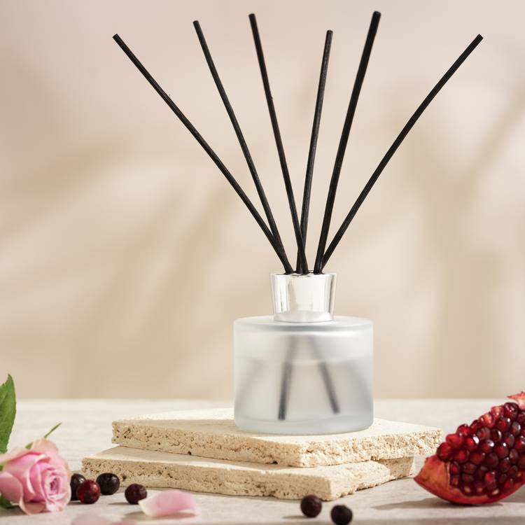 Habitat 90ml Reed Diffuser - Pomegranate & Baies