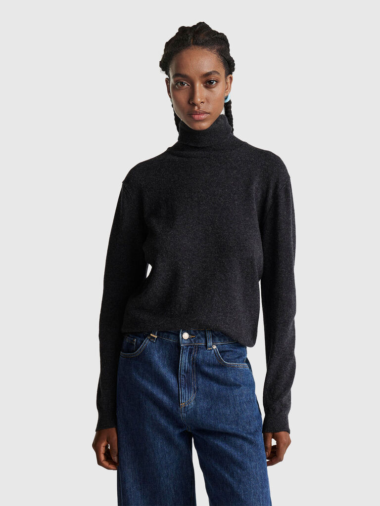 Dark gray turtleneck sweater in pure Merino wool