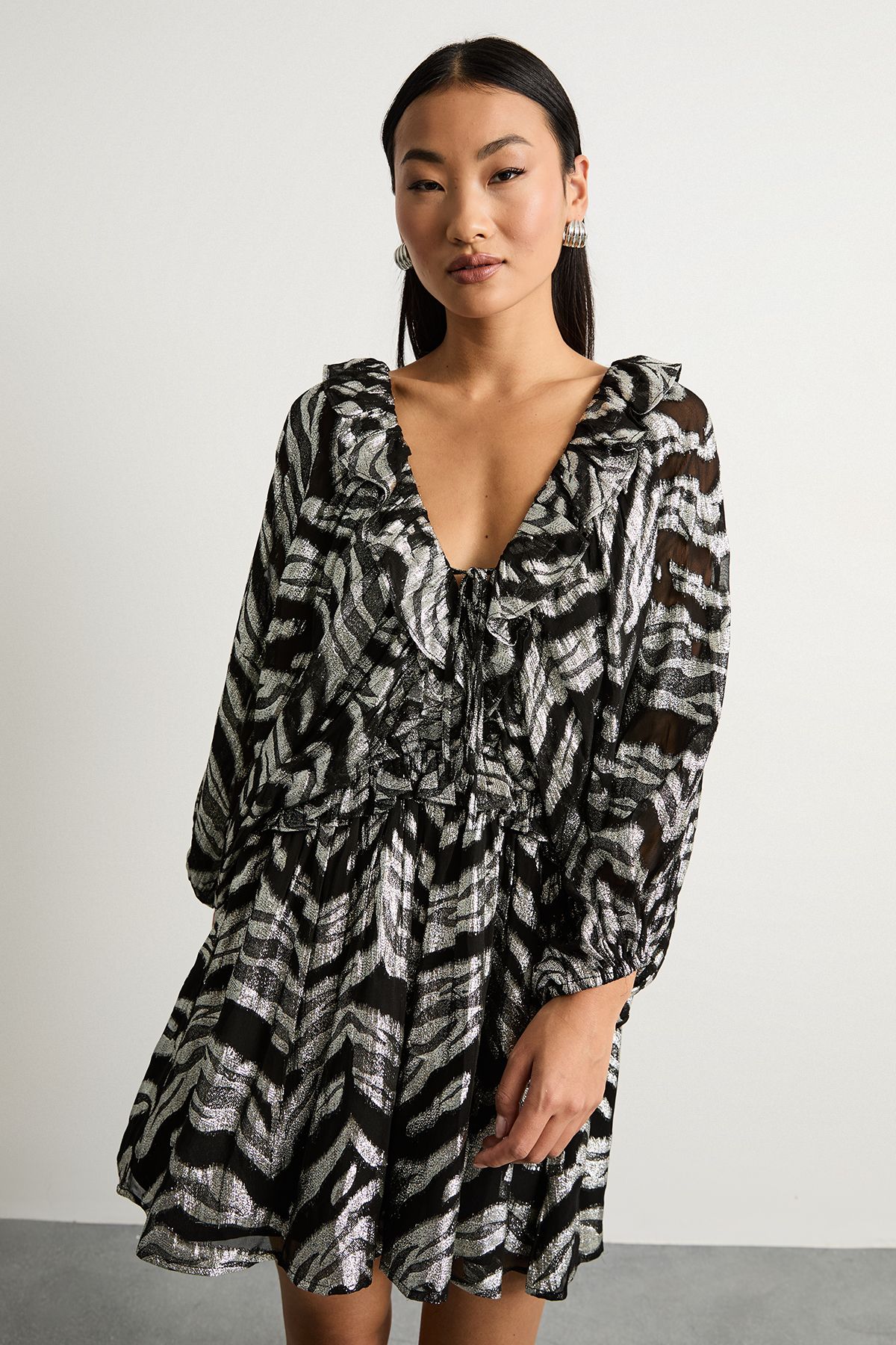 Warehouse Petite Viscose Zebra Jacquard Skater Dress