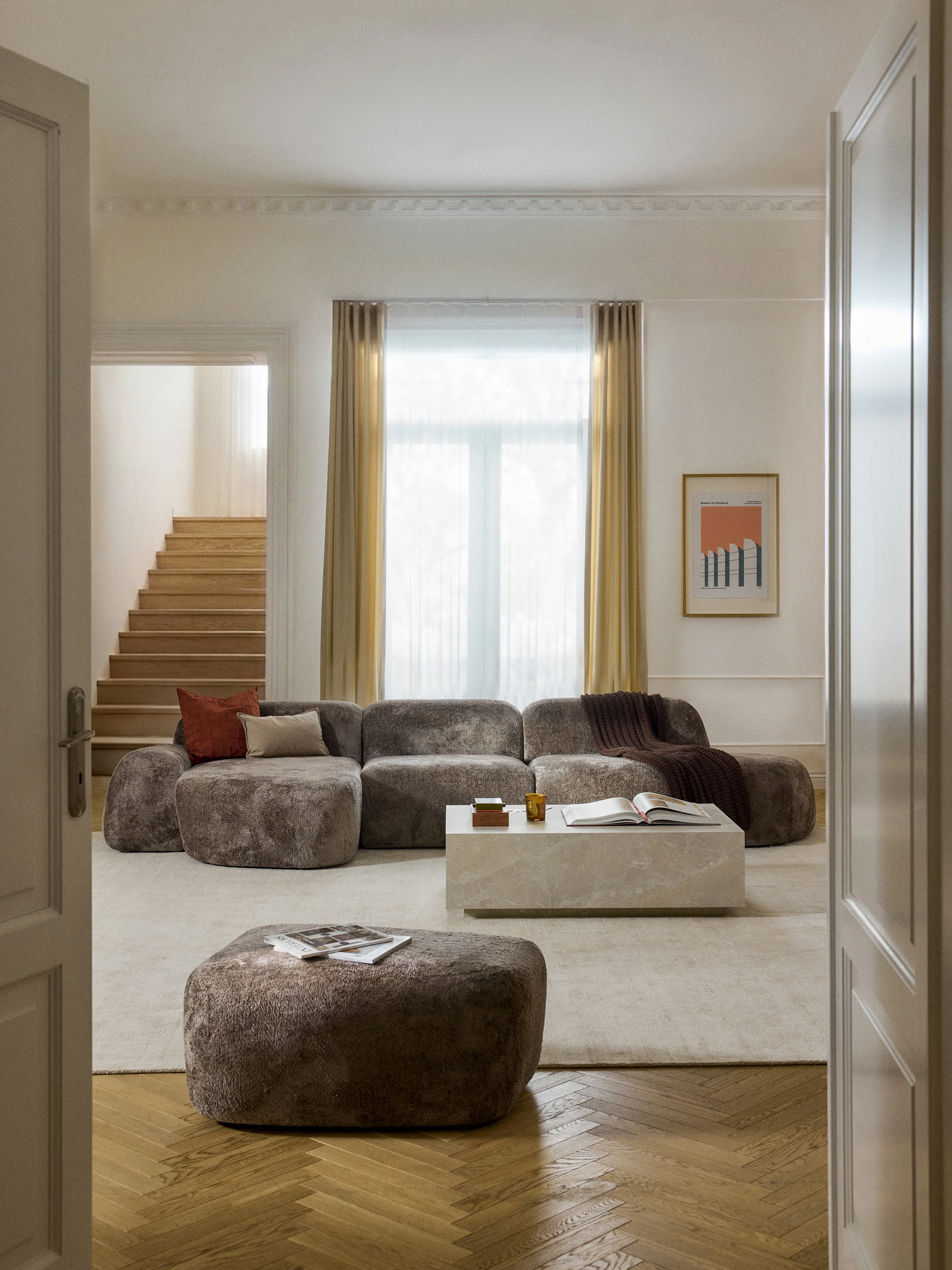 Modulares Ecksofa Wolke (4-Sitzer) aus Teddy-Bouclé mit Chaiselongue-Ende