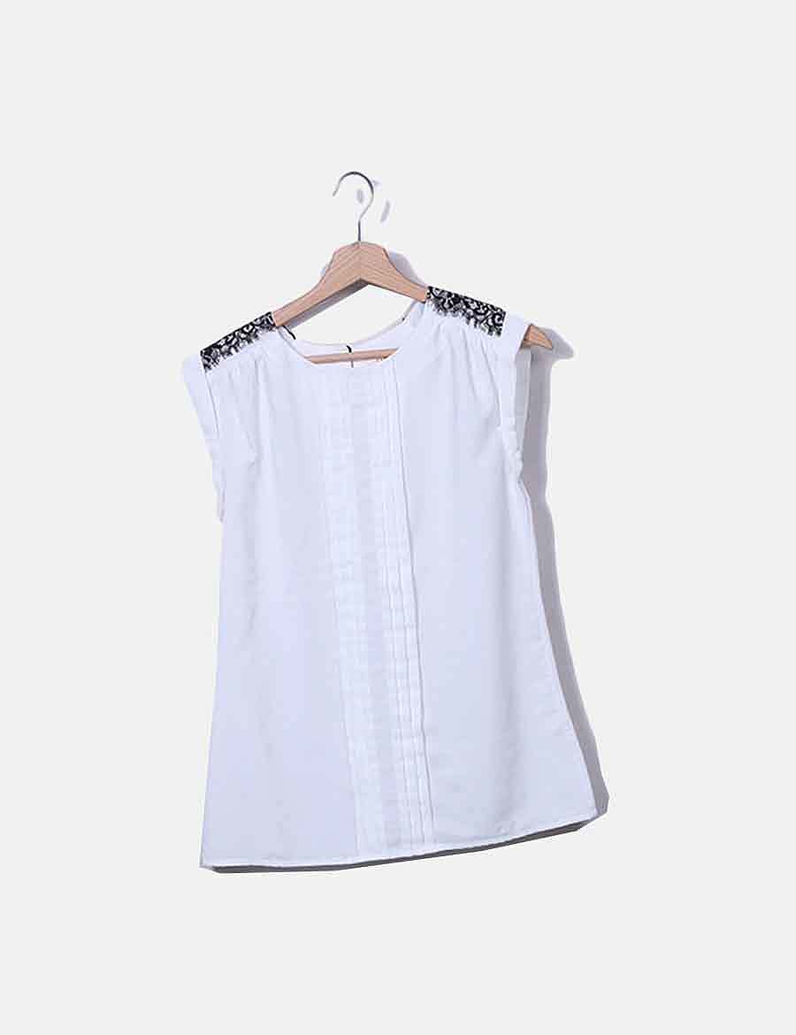 Camaïeu Satin blouse with lace on the shoulders