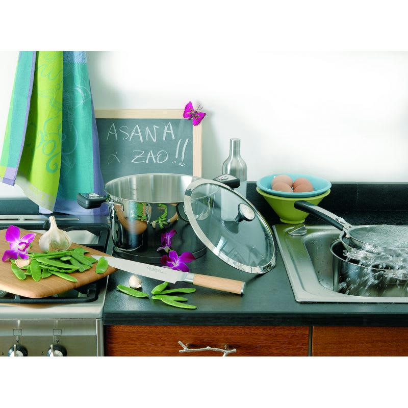 ASANA - 1 poêle revêtue 24cm, 1 sauteuse revêtue 28cm avec couvercle et 1 poi