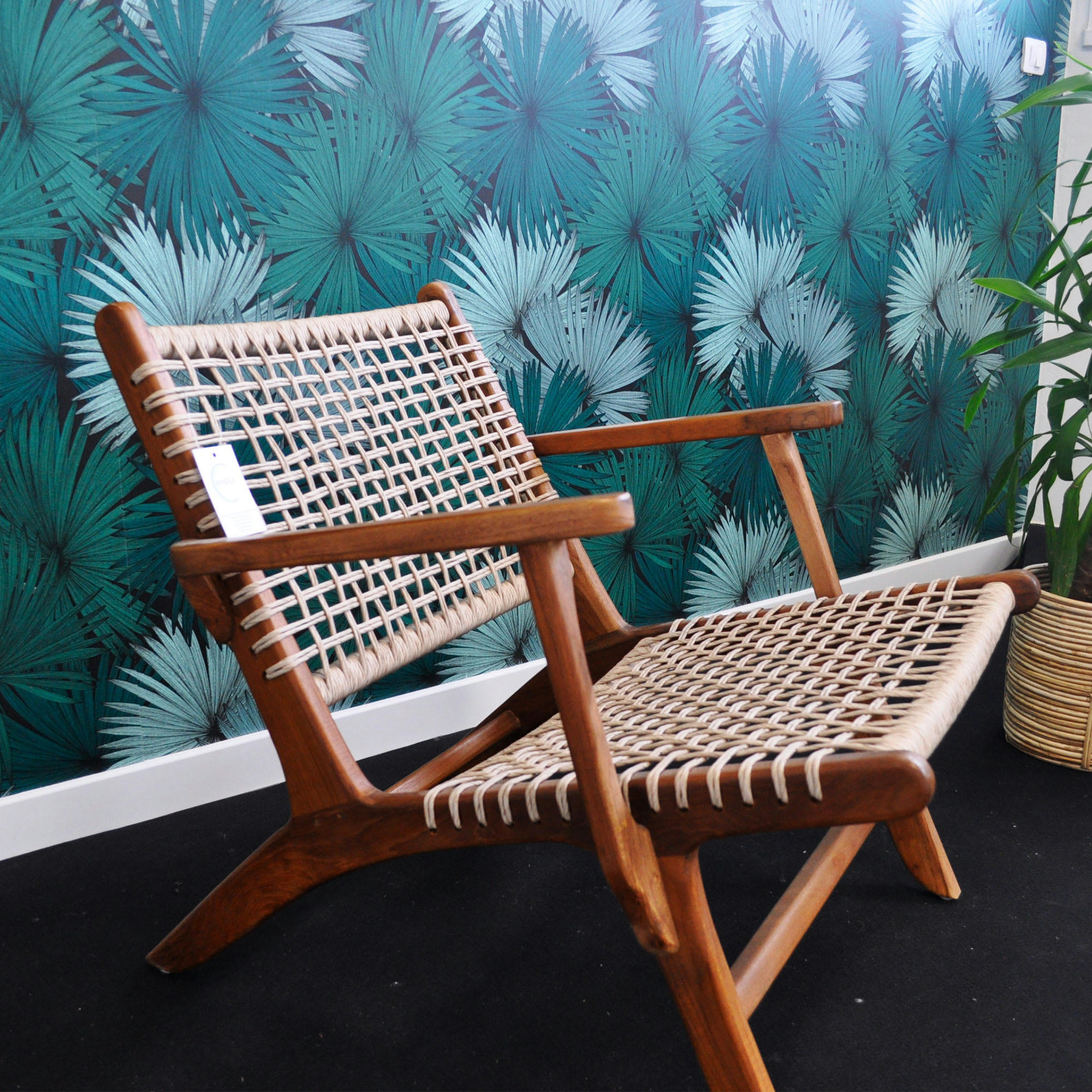 JUNE - Fauteuil en corde et teck avec accoudoirs