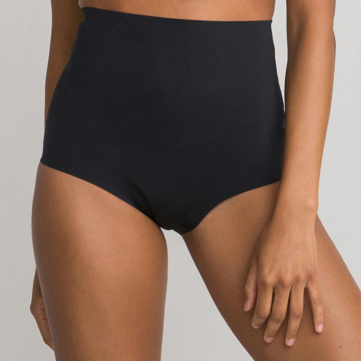 Culotte haute sculptante, maintien renforcé